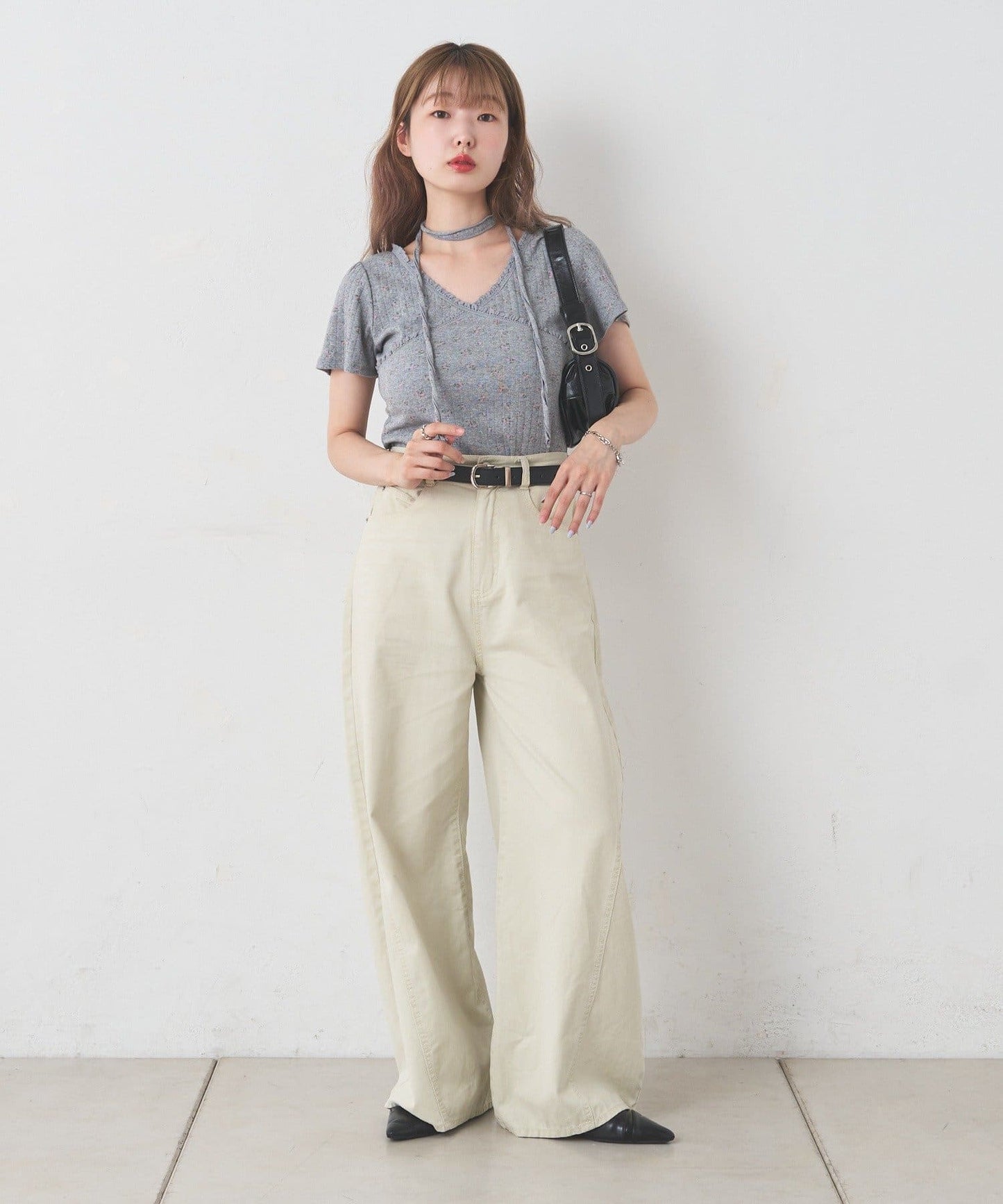 Kastane 羅紋V領Tee + Choker - Image 25