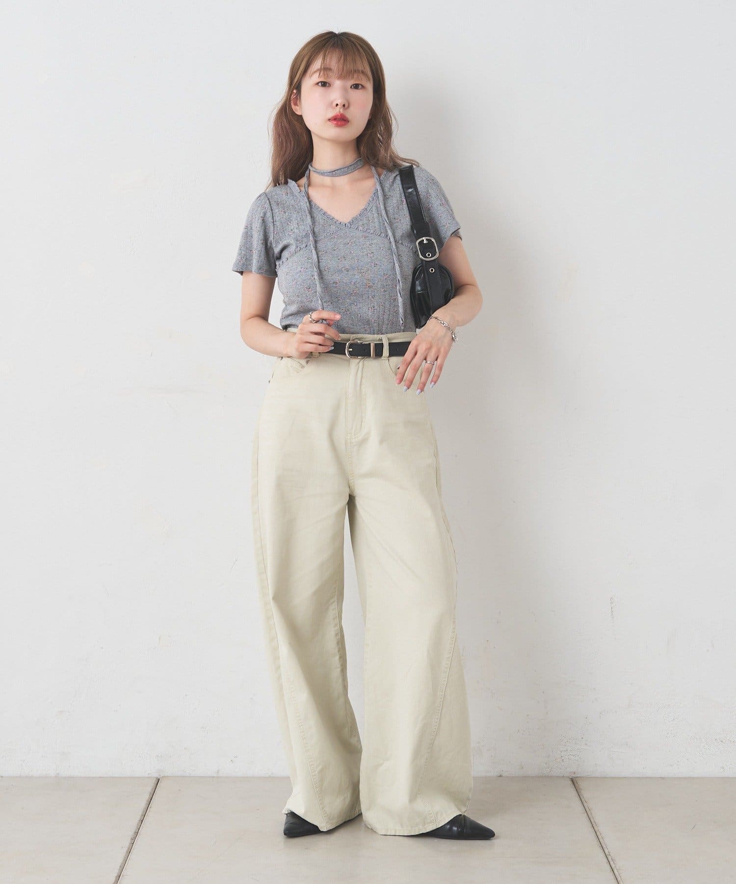 Kastane 羅紋V領Tee + Choker - Image 25