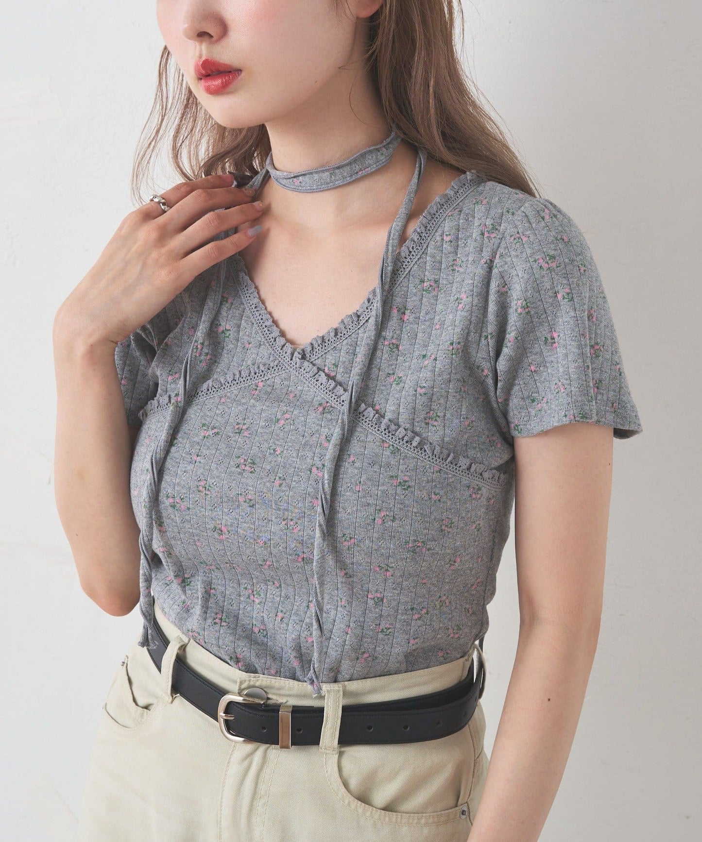 Kastane 羅紋V領Tee + Choker - Image 16