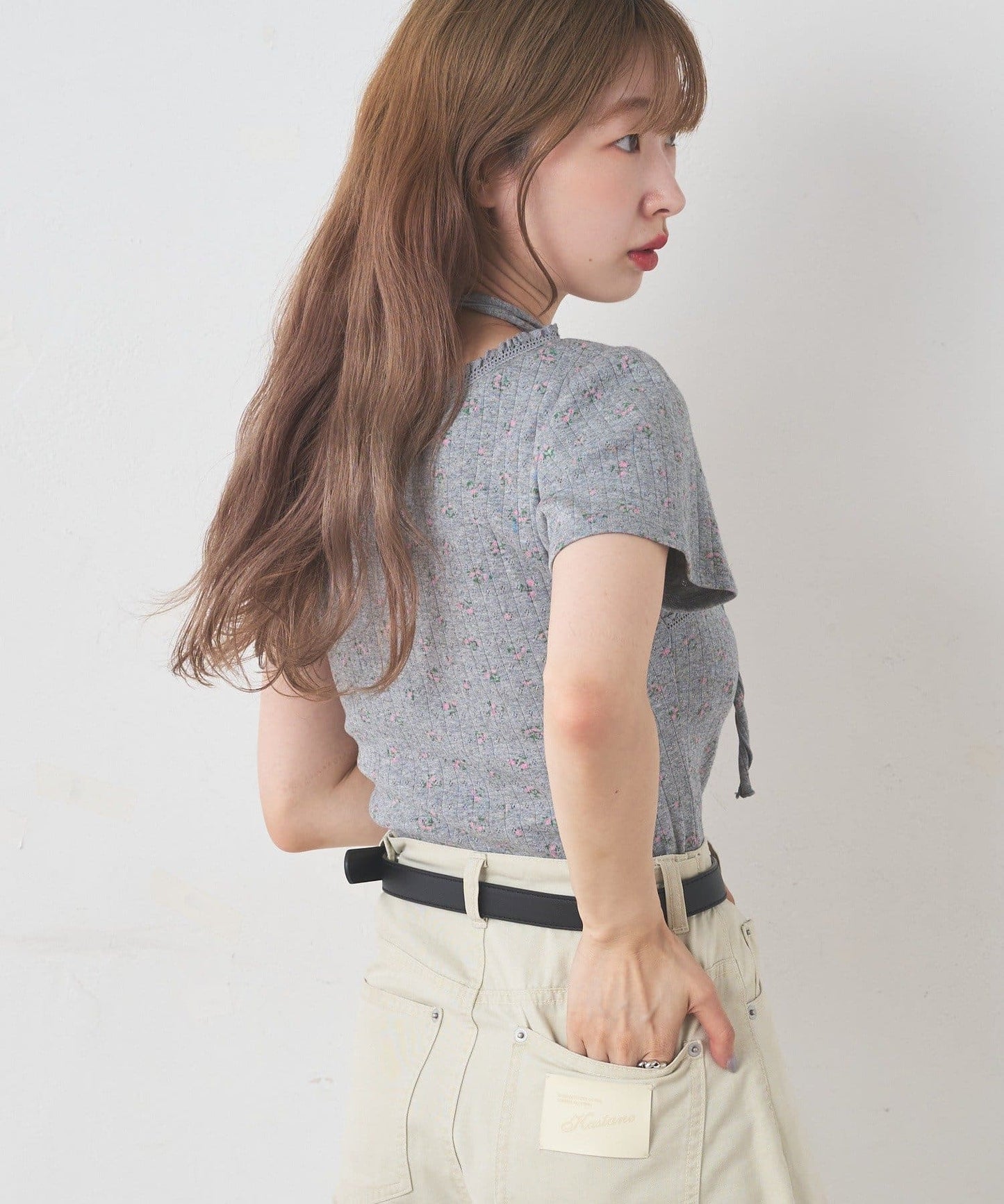 Kastane 羅紋V領Tee + Choker - Image 22