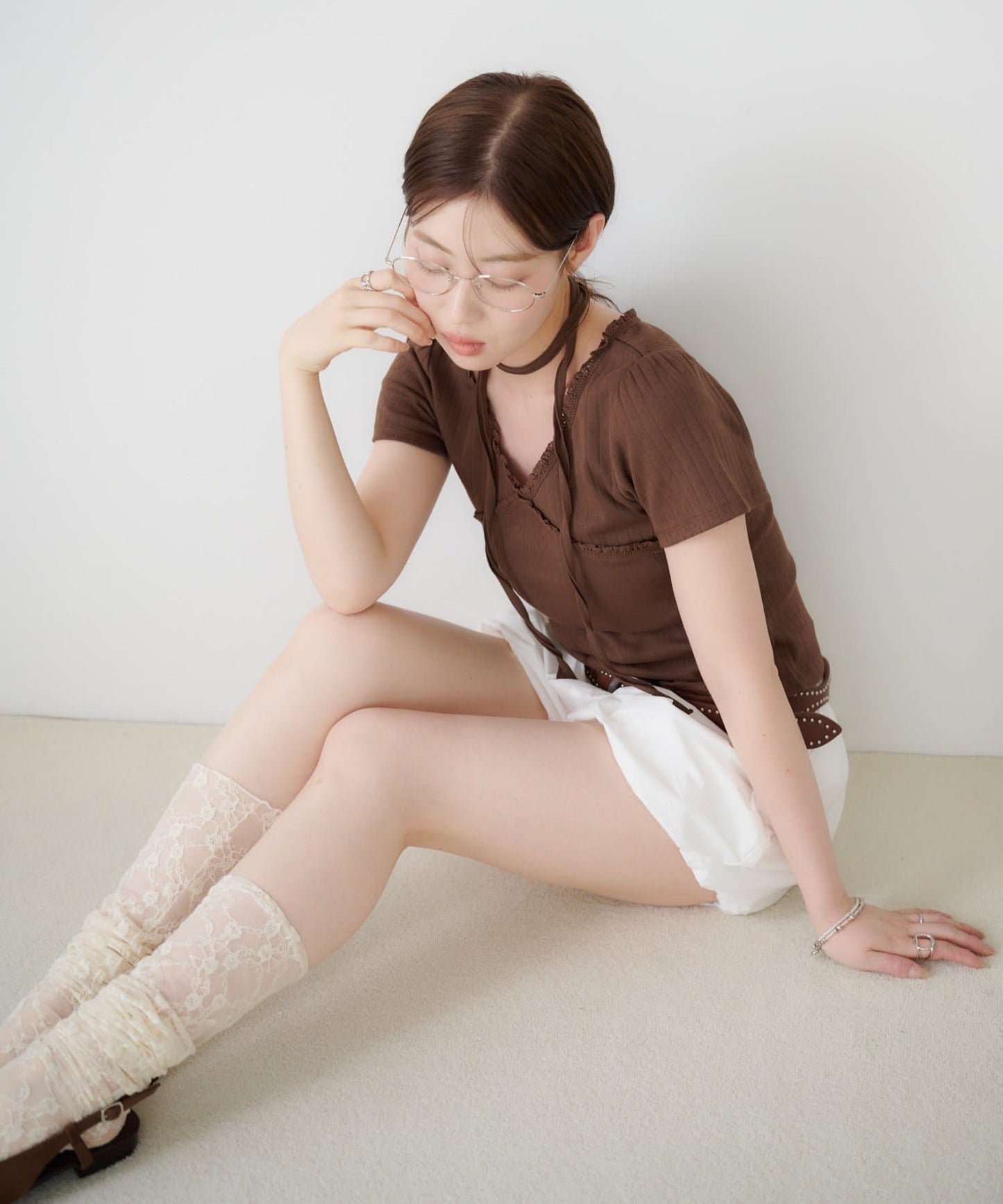 Kastane 羅紋V領Tee + Choker - Image 54