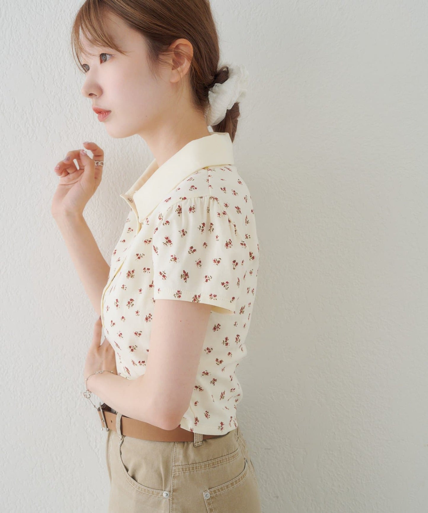 Kastane flower polo tee - Image 10
