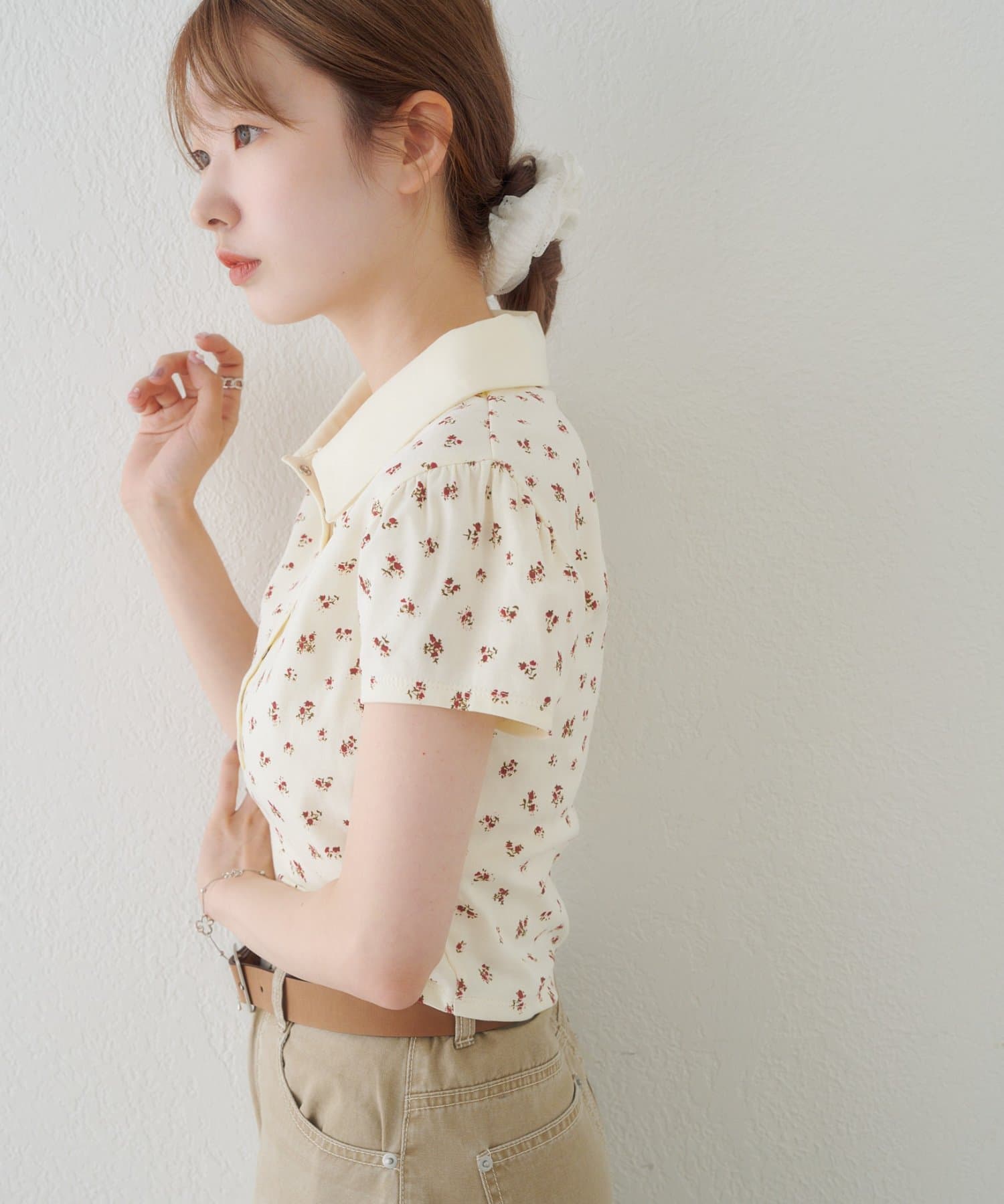 Kastane flower polo tee - Image 10