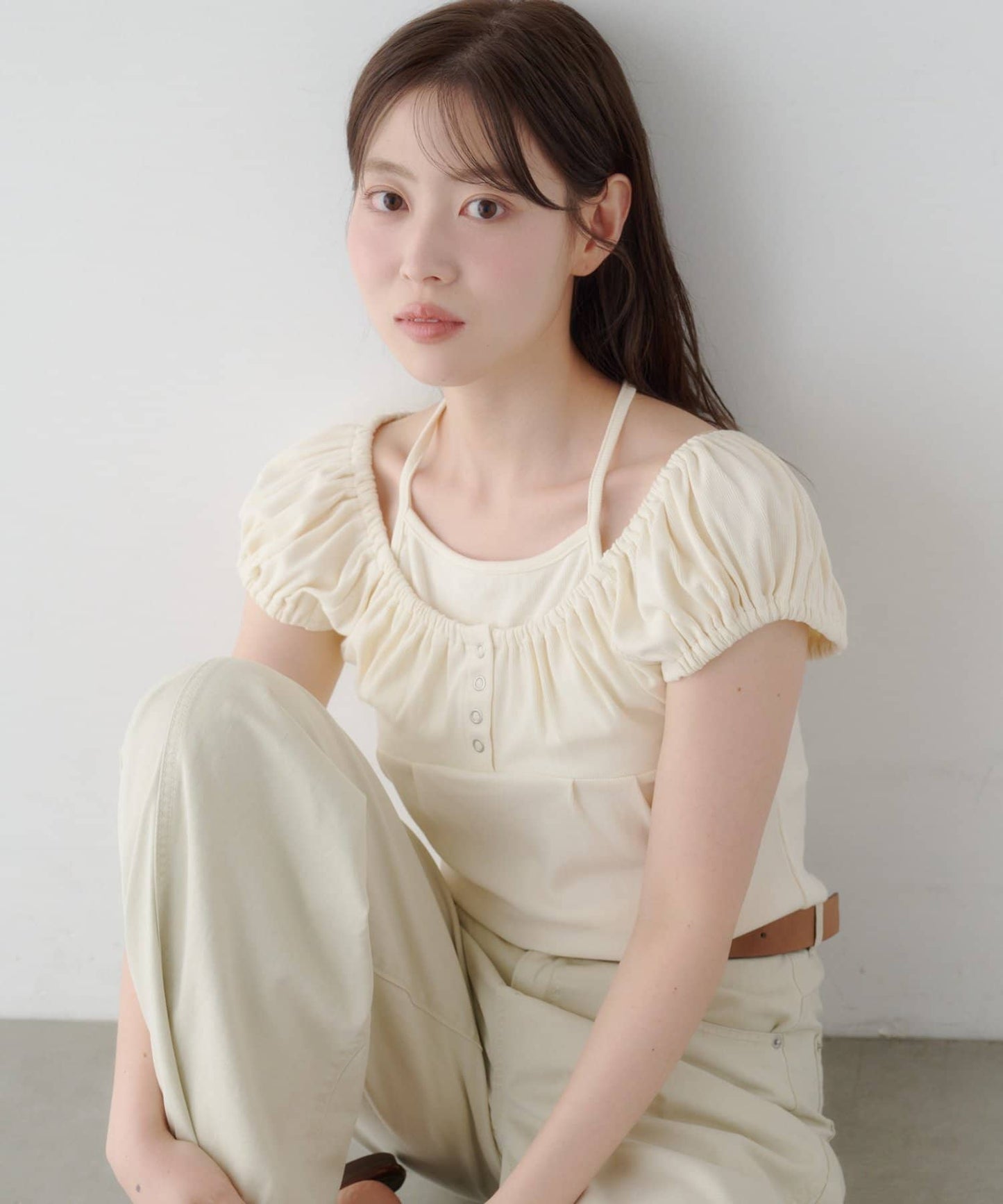 Kastane 羅紋修身掛脖露背Henley Tee - Image 7