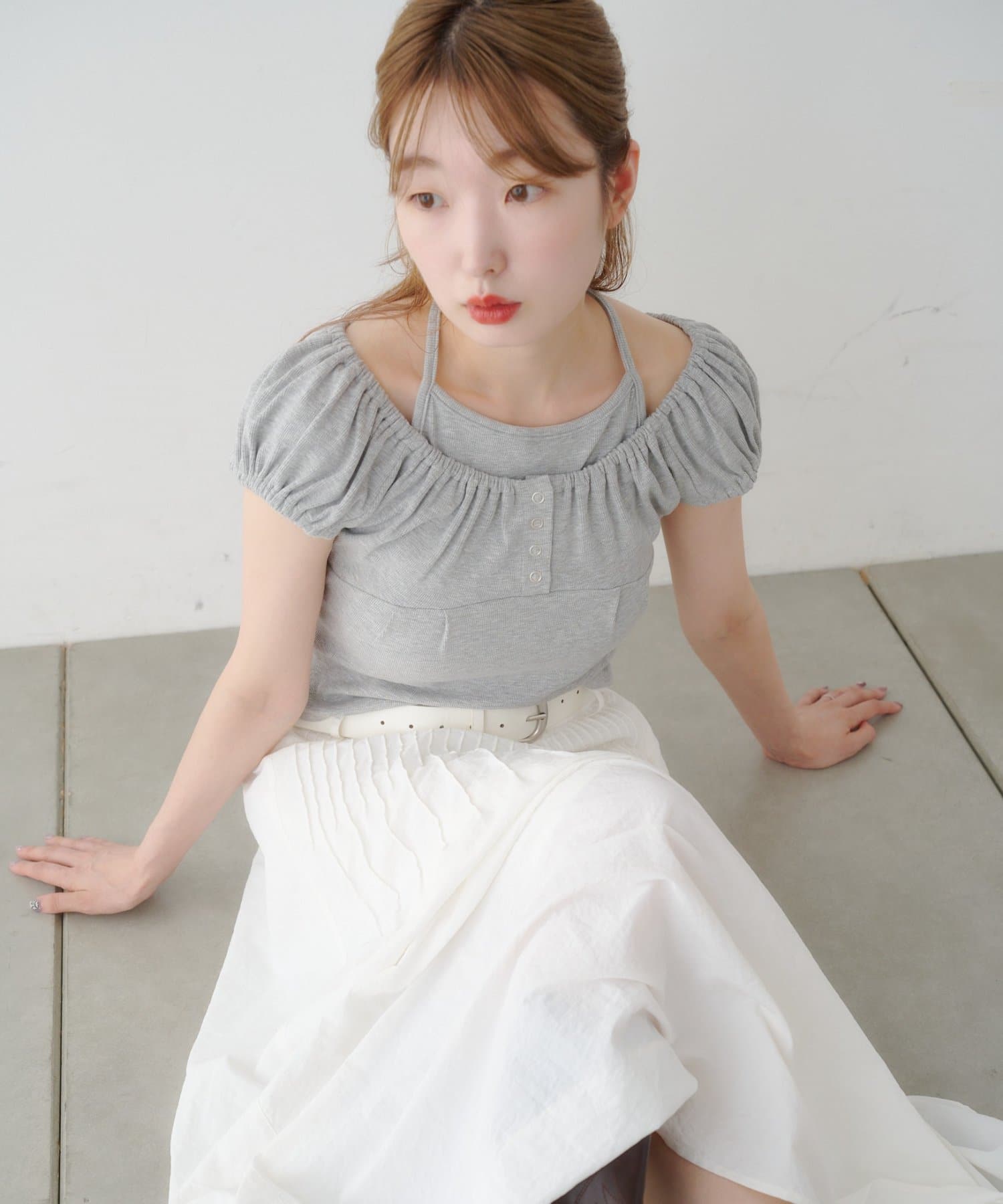 Kastane 羅紋修身掛脖露背Henley Tee - Image 36