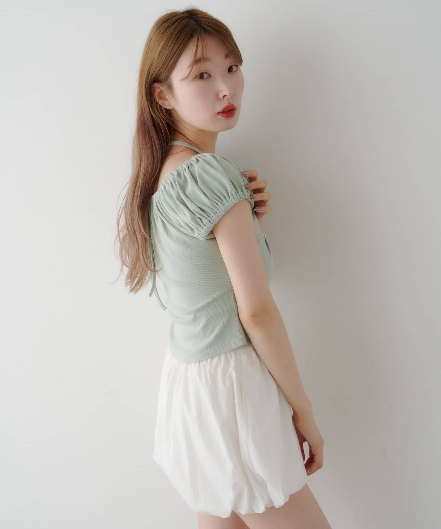 Kastane 羅紋修身掛脖露背Henley Tee - Image 49