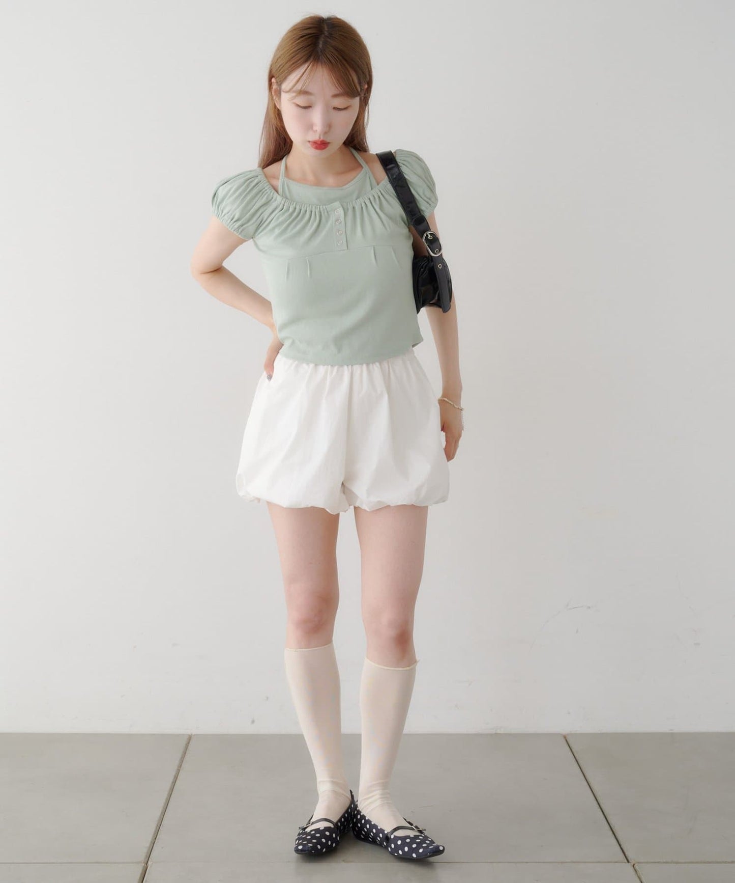 Kastane 羅紋修身掛脖露背Henley Tee - Image 51
