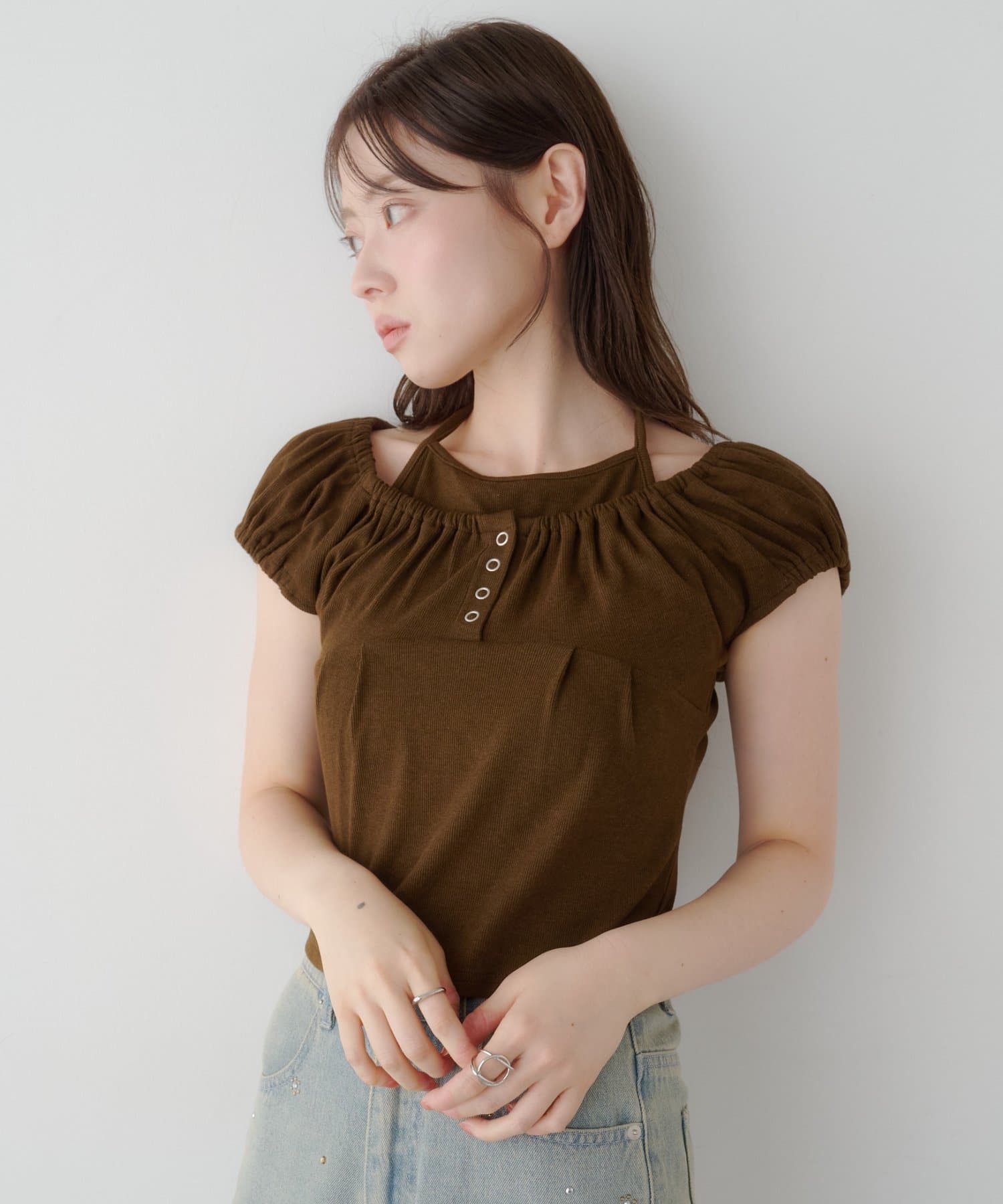 Kastane 羅紋修身掛脖露背Henley Tee - Image 59