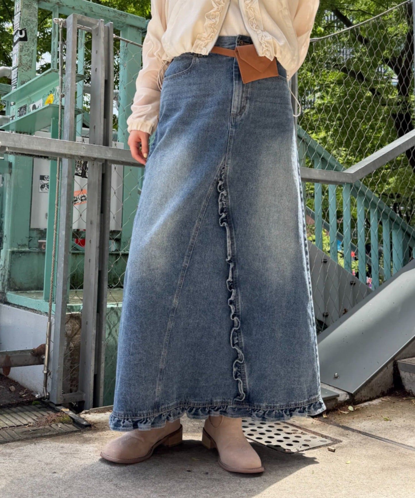 w closet 荷葉邊牛仔長裙 - Image 3