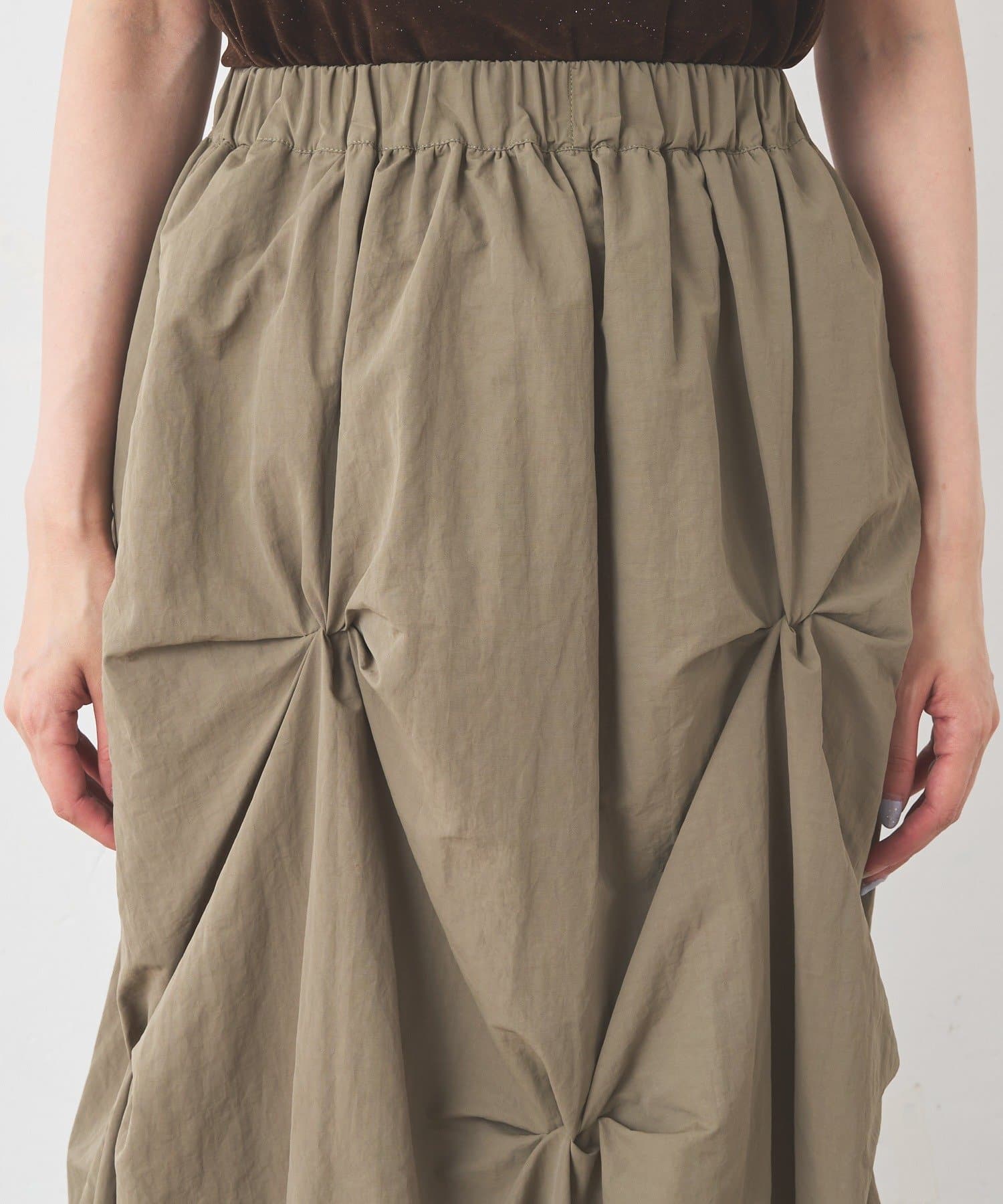 Kastane Flower Tuck Long Skirt - Image 22