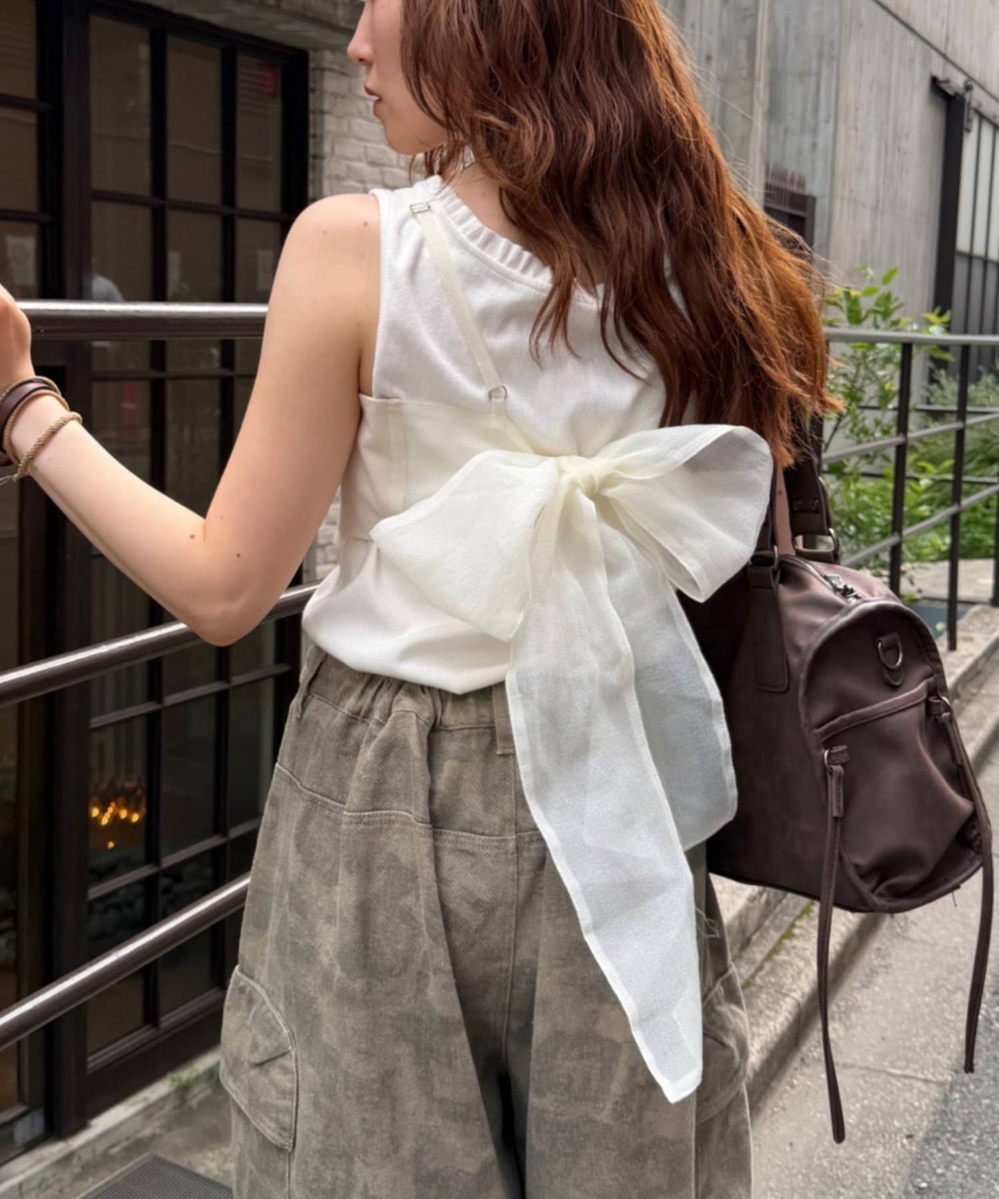w closet 麂皮蝴蝶結吊帶背心 - Image 1