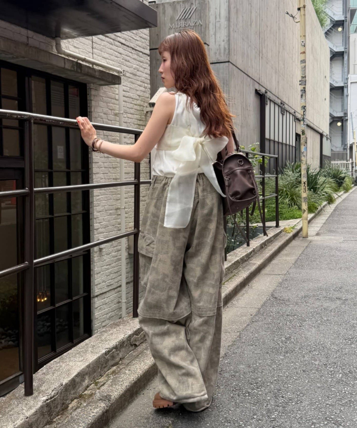 w closet 麂皮蝴蝶結吊帶背心 - Image 6