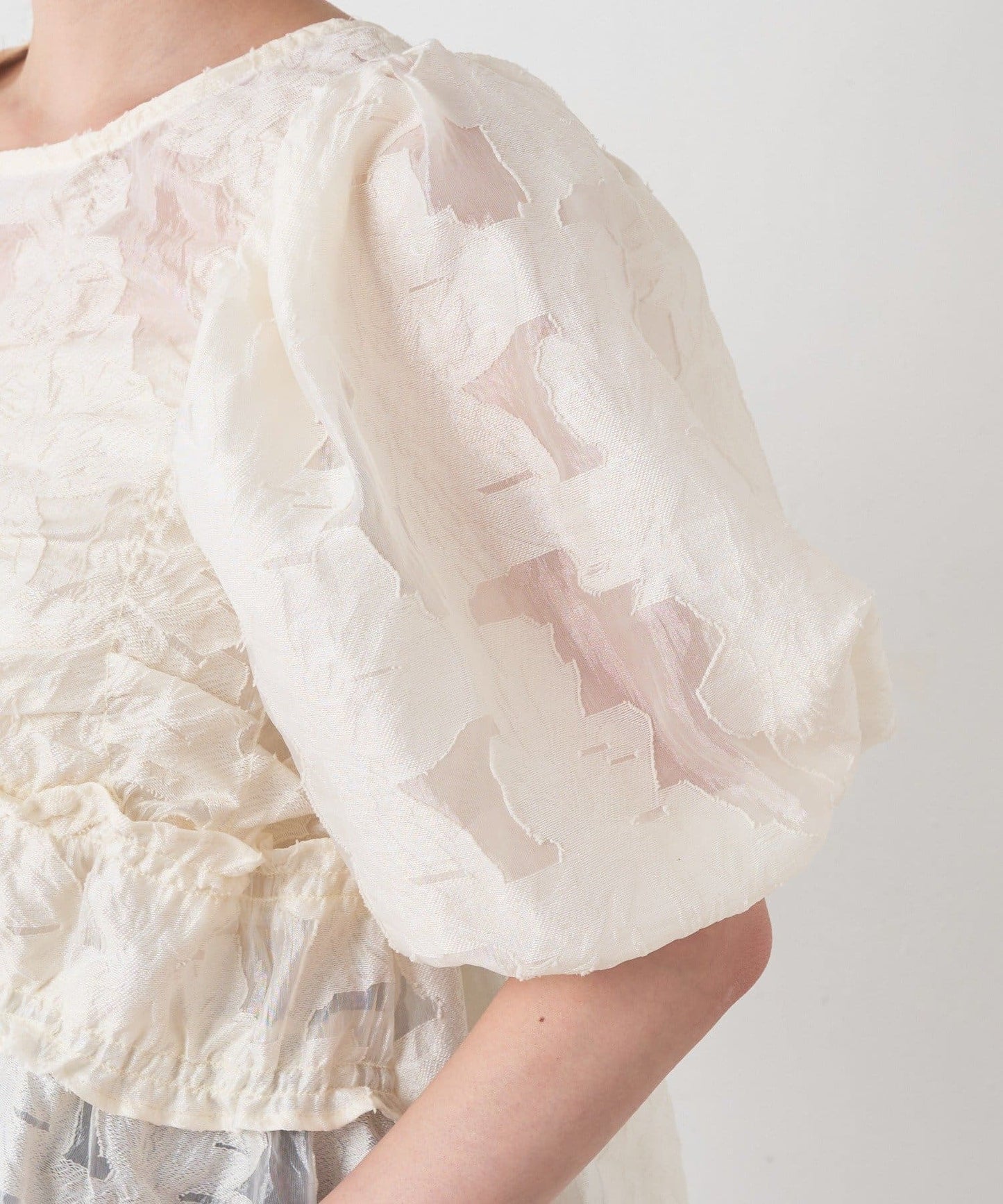 kastane Frill sash blouse - Image 59
