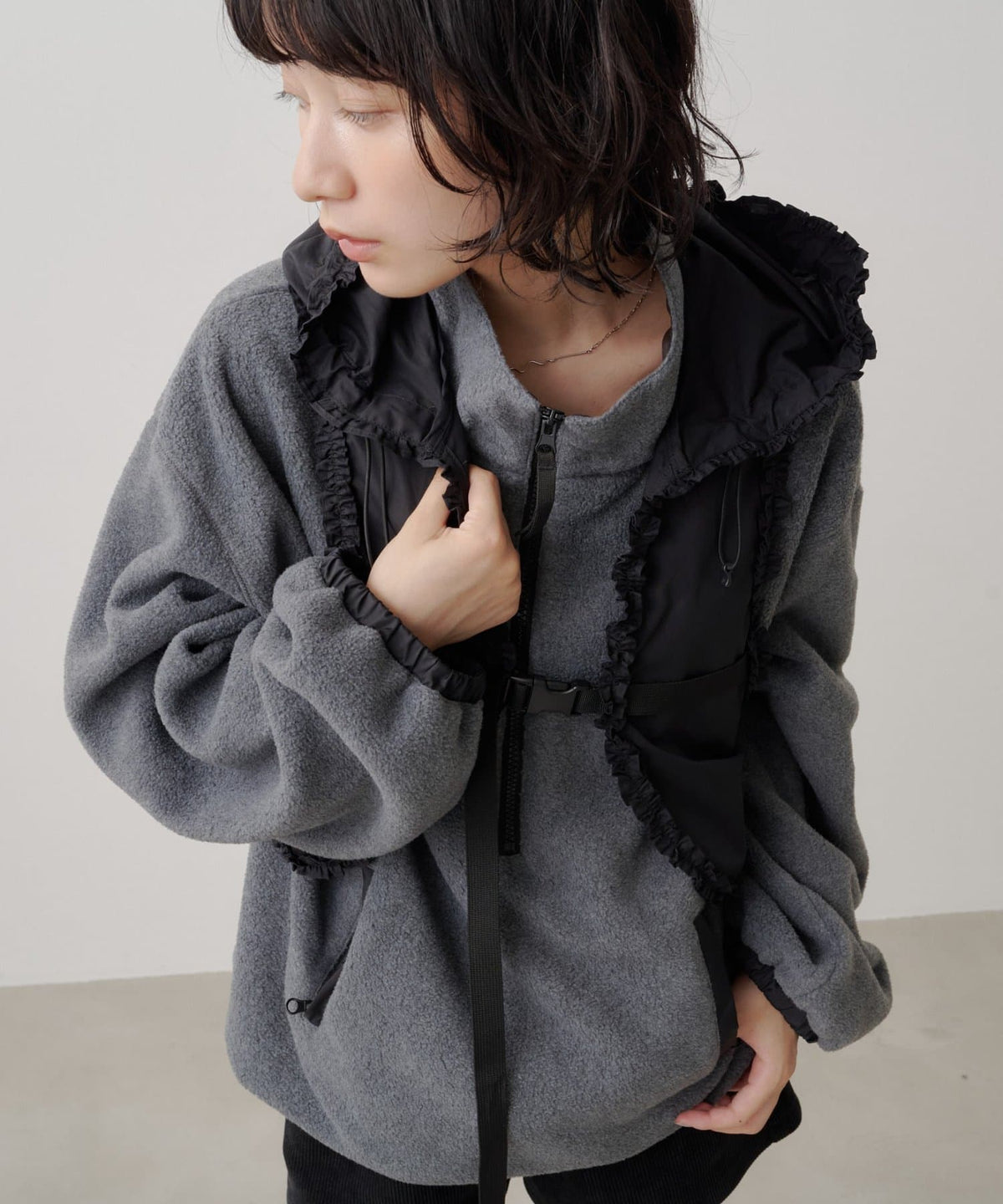 Kastane limited frill vest - Image 4