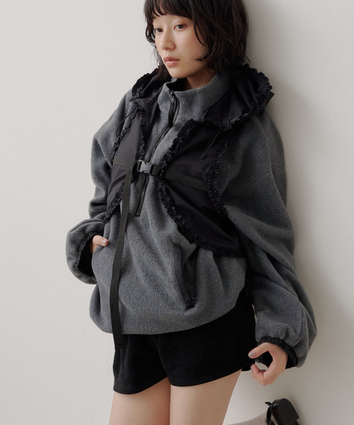 Kastane limited frill vest - Image 7
