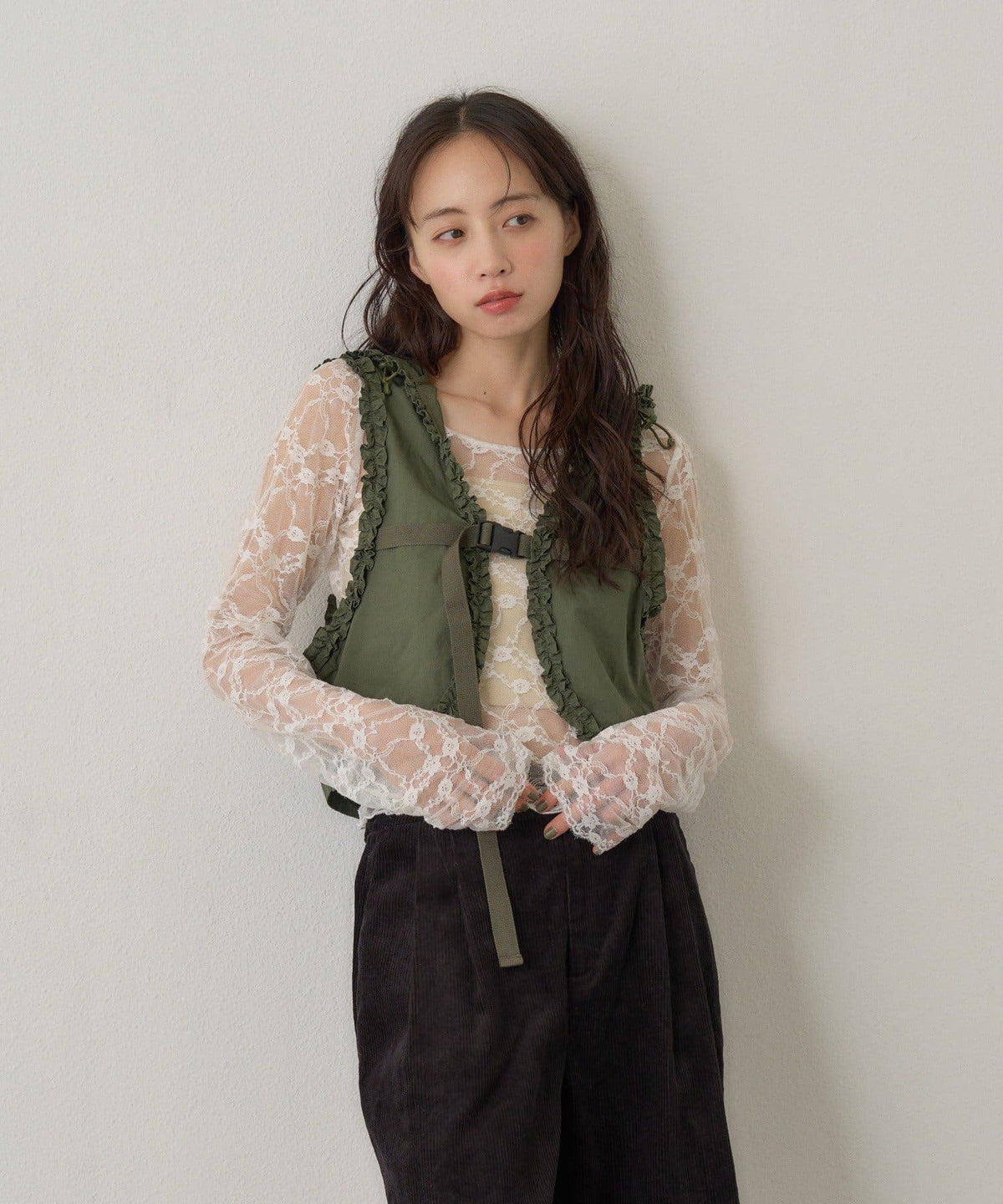 Kastane limited frill vest - Image 12