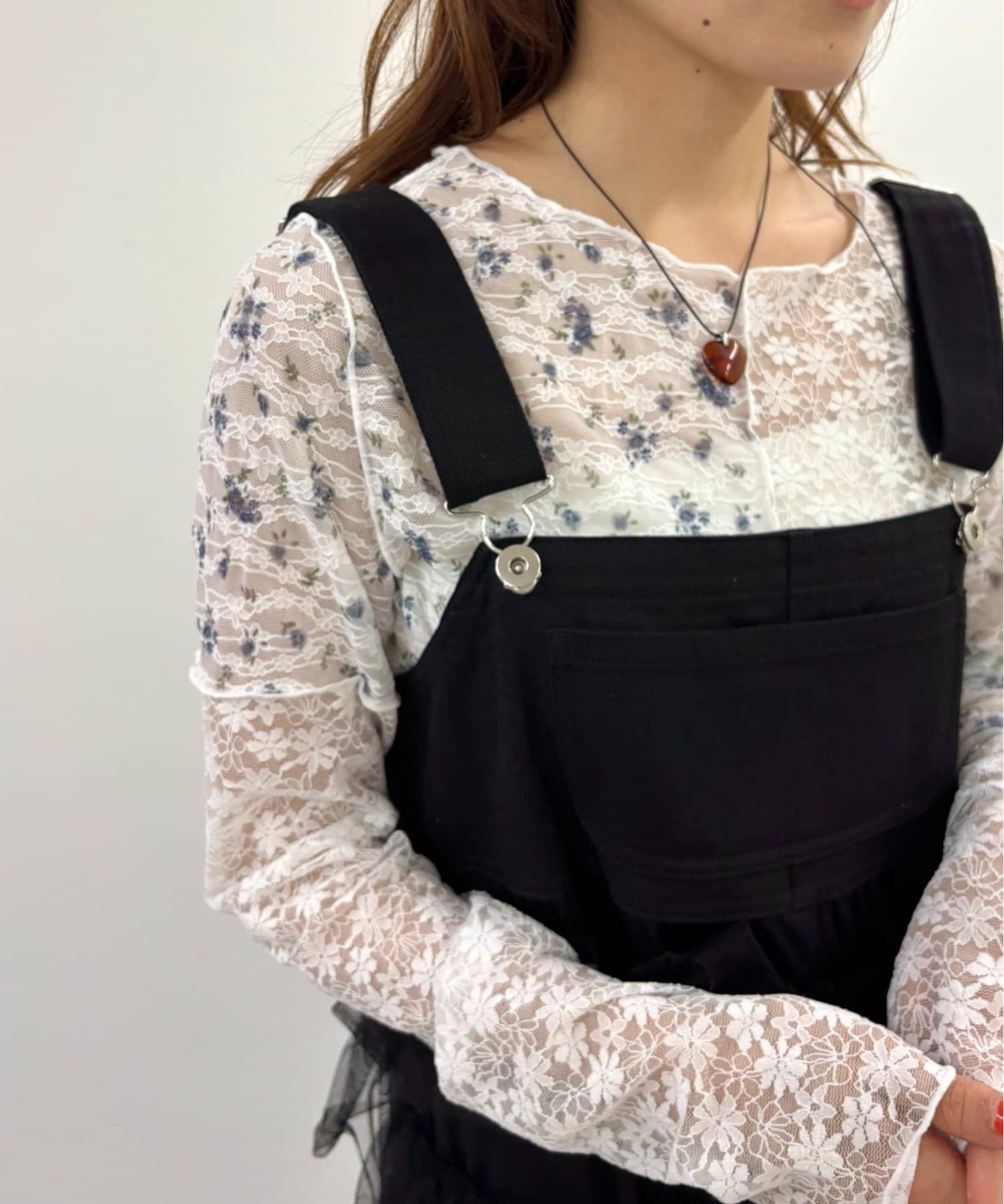 w closet floral lace tee - Image 2