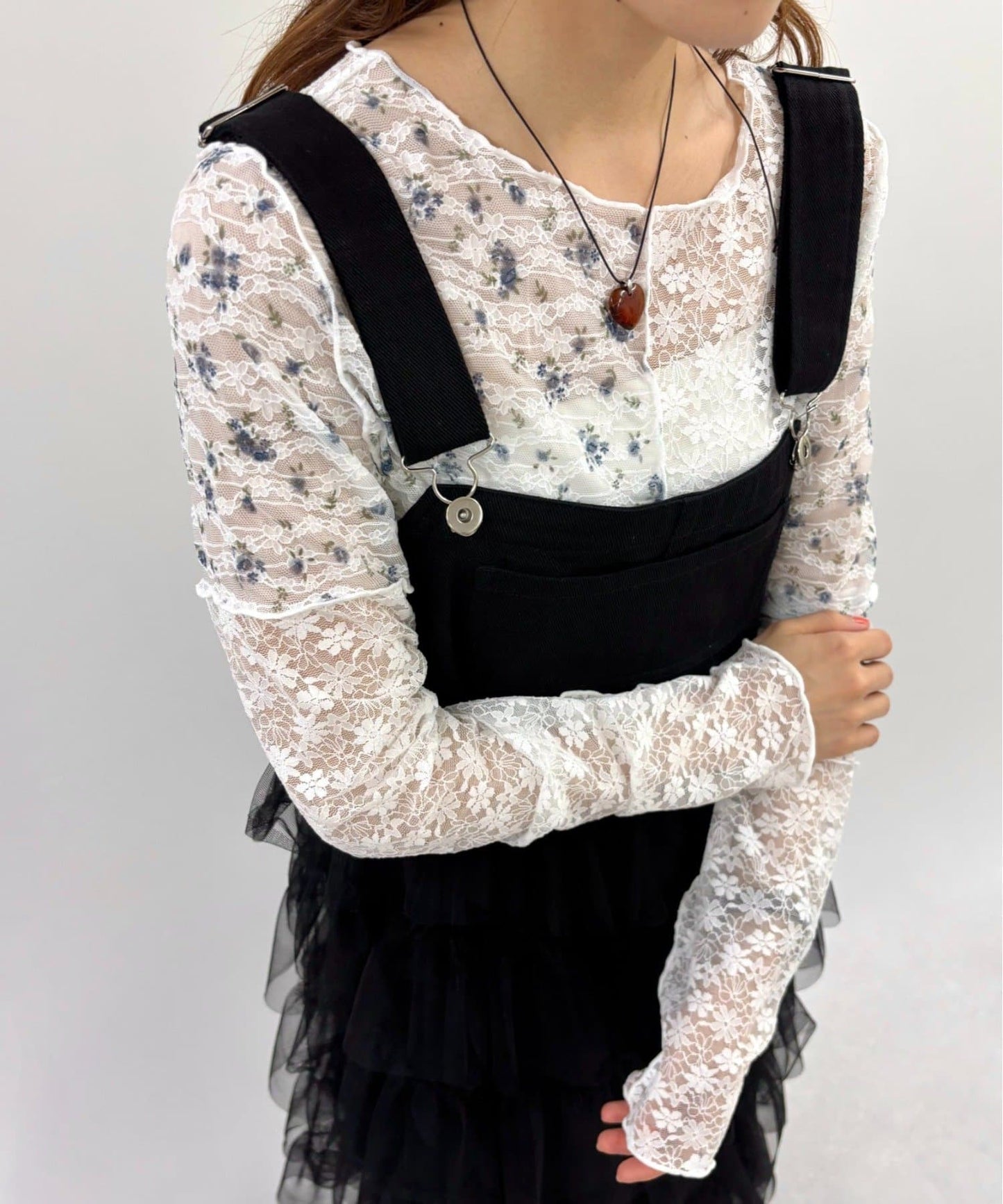 w closet floral lace tee - Image 10