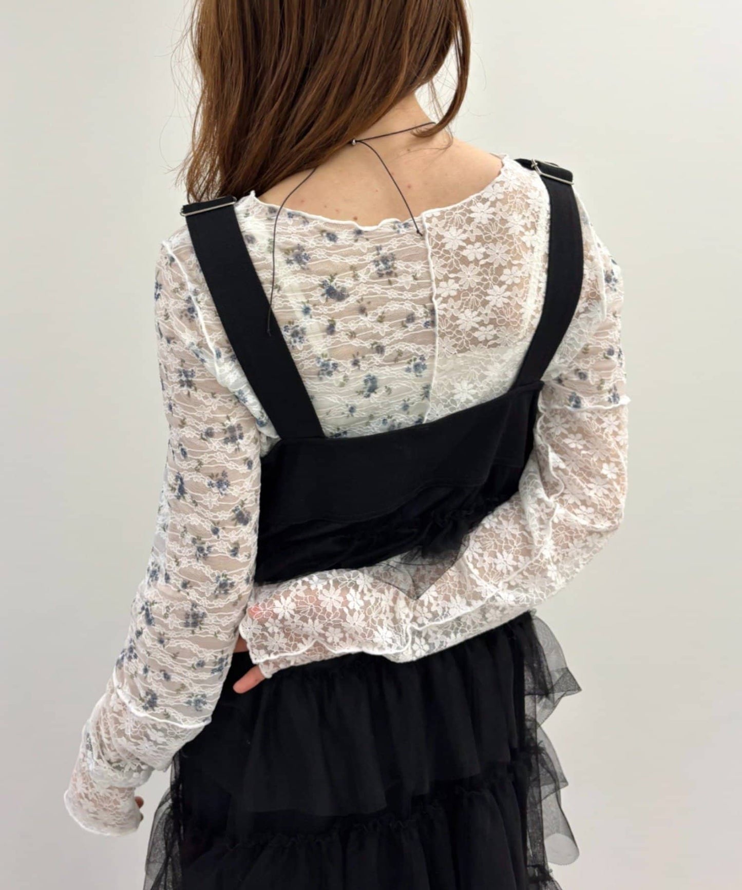 w closet floral lace tee - Image 12
