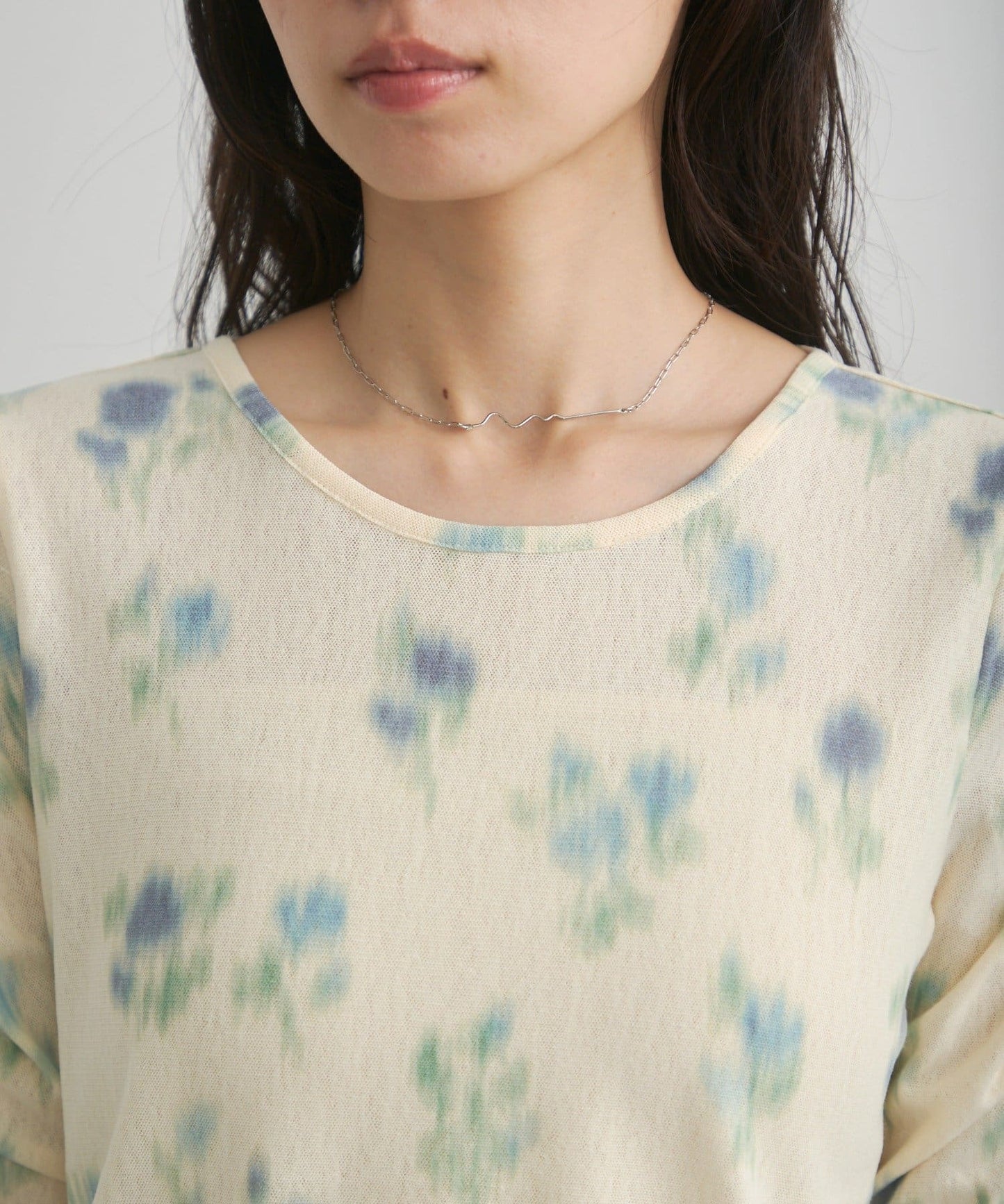 Kastane light and smooth sheer top - Image 15
