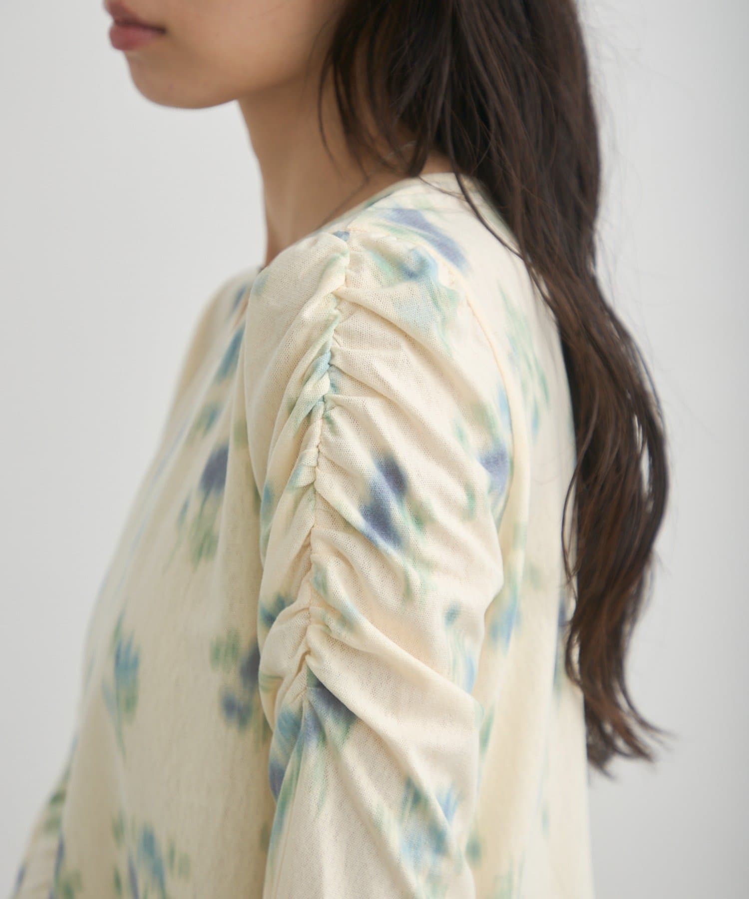 Kastane light and smooth sheer top - Image 17