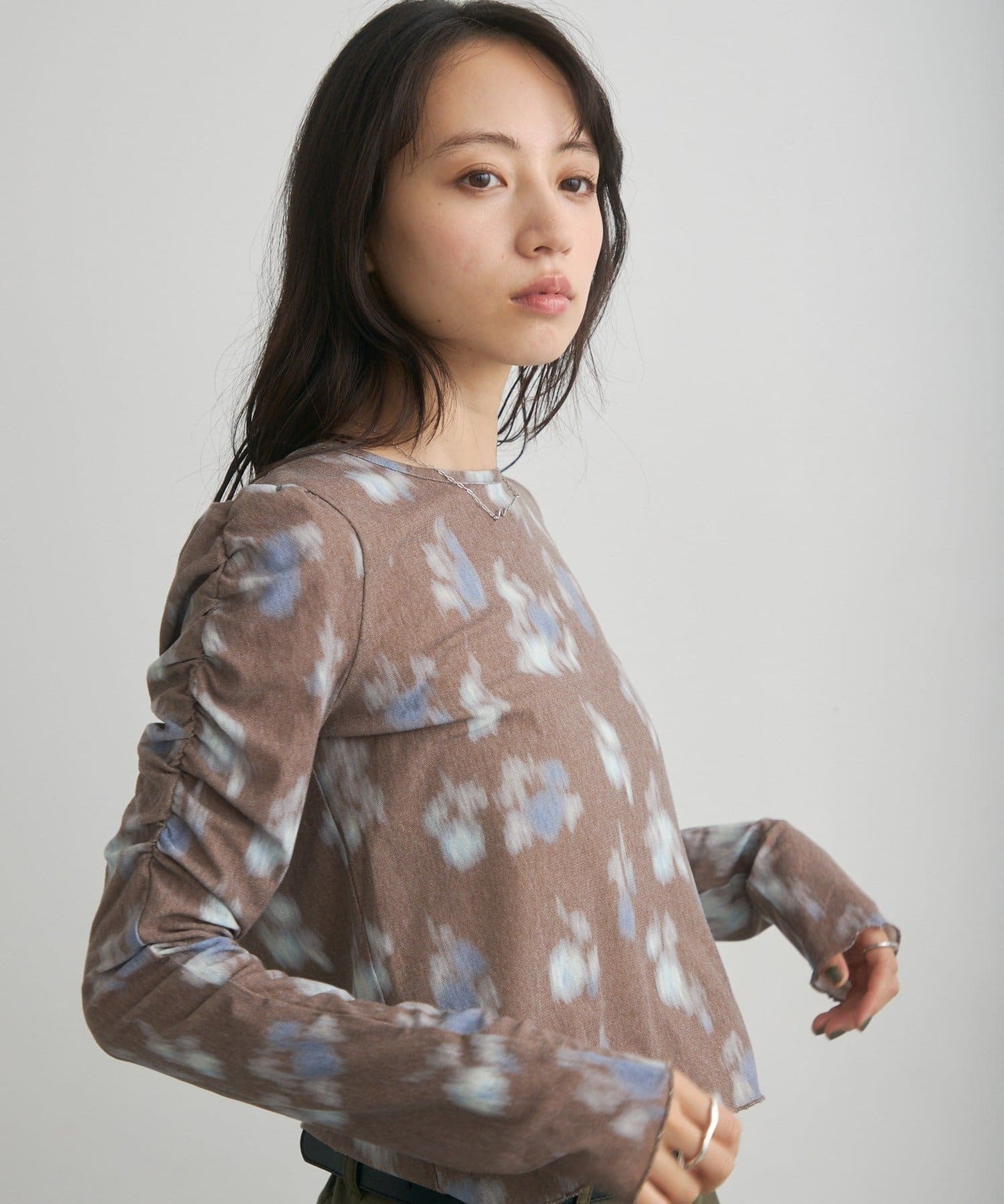 Kastane light and smooth sheer top - Image 27