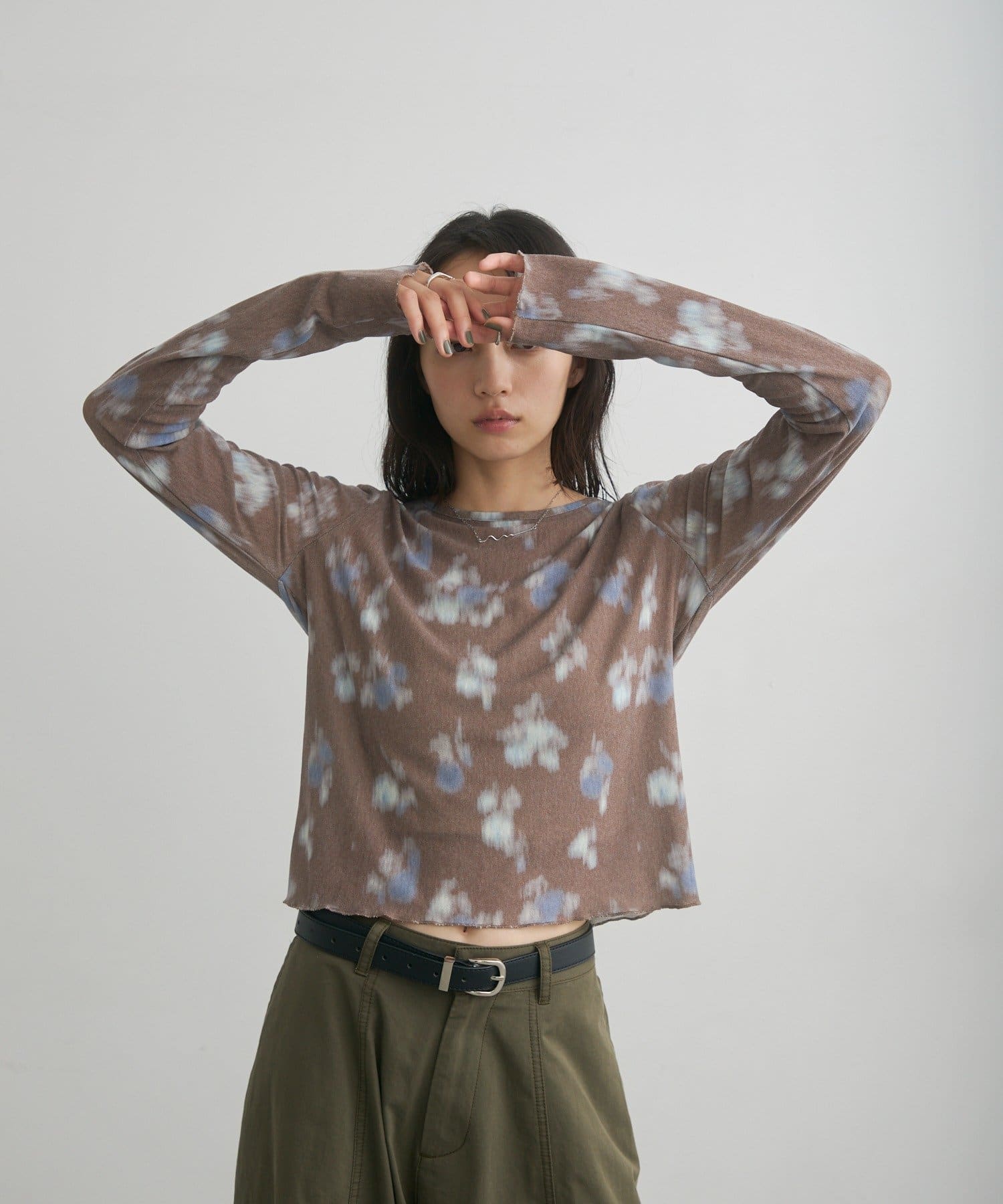 Kastane light and smooth sheer top - Image 31