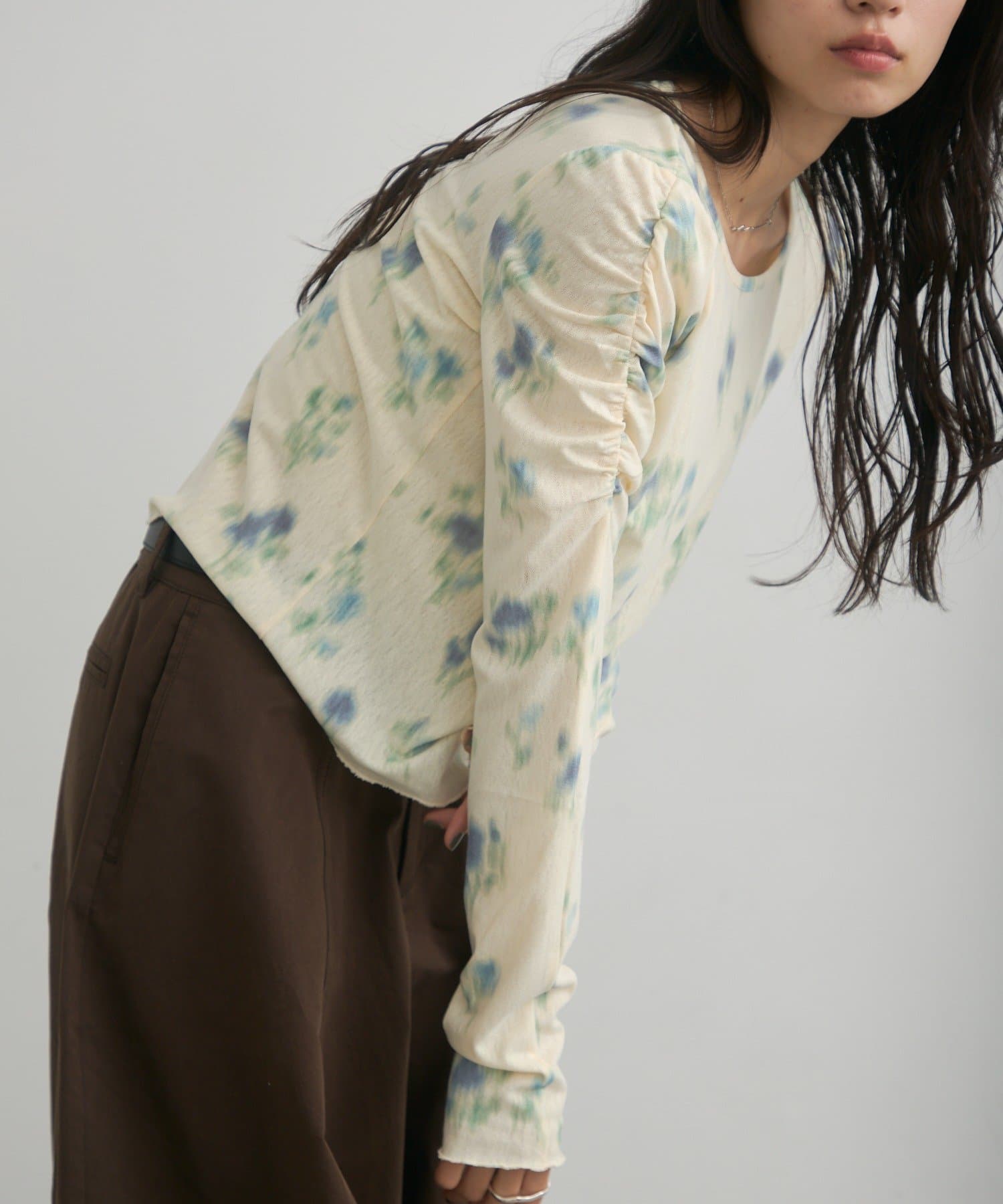 Kastane light and smooth sheer top - Image 7