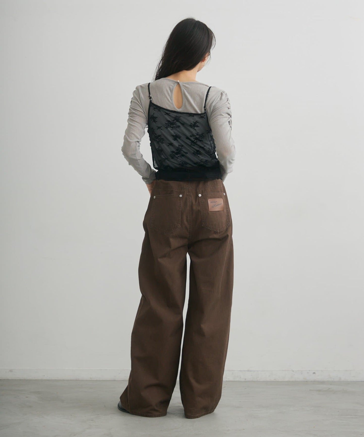 Kastane light and smooth sheer top - Image 63
