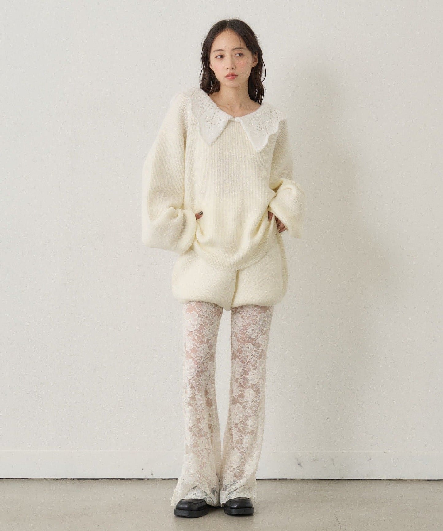 Kastane Lace Collar Knit Cardigan - Image 17