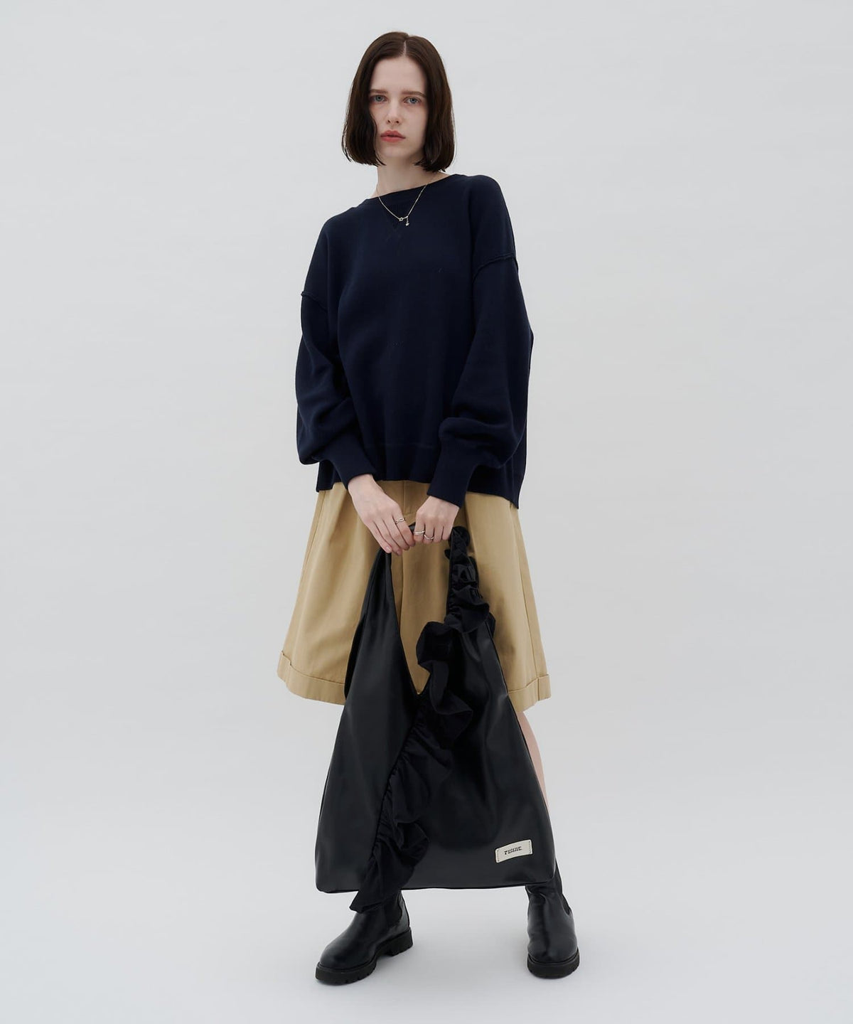 TYNNE. 撞色荷葉邊Triangle Bag - Image 31