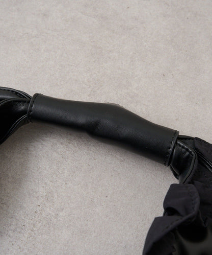TYNNE. 撞色荷葉邊Triangle Bag - Image 50