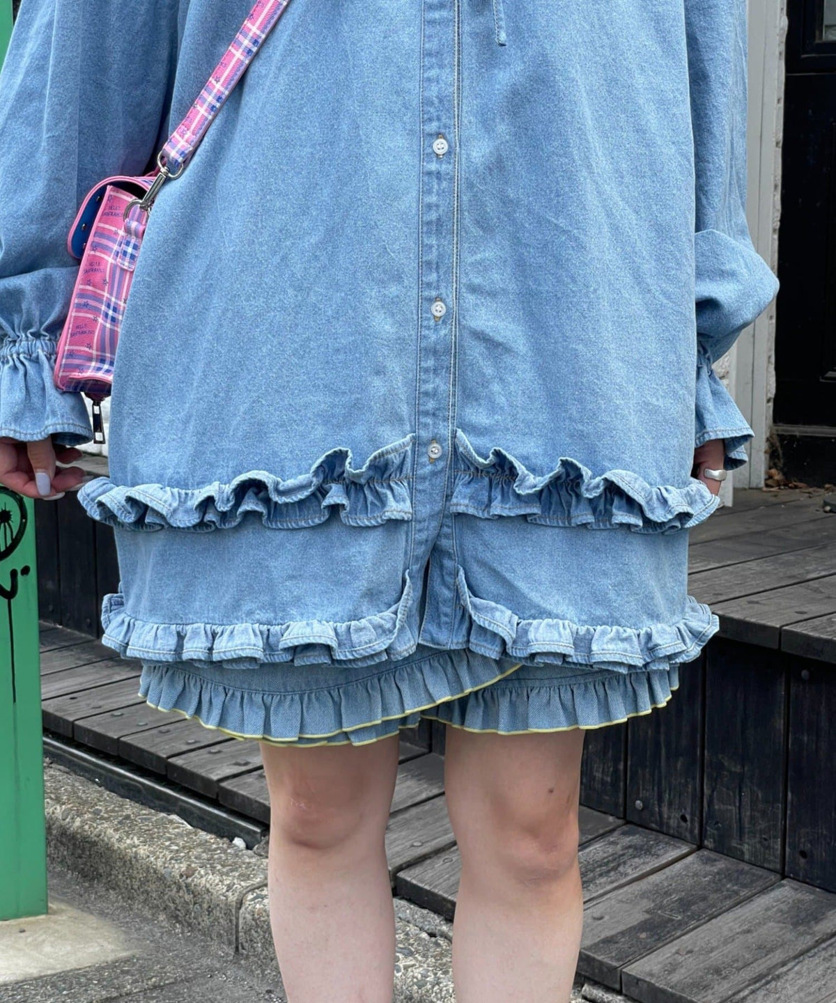 HELLO.SANFRANCISCO Denim hoodie frill blouse - Image 13