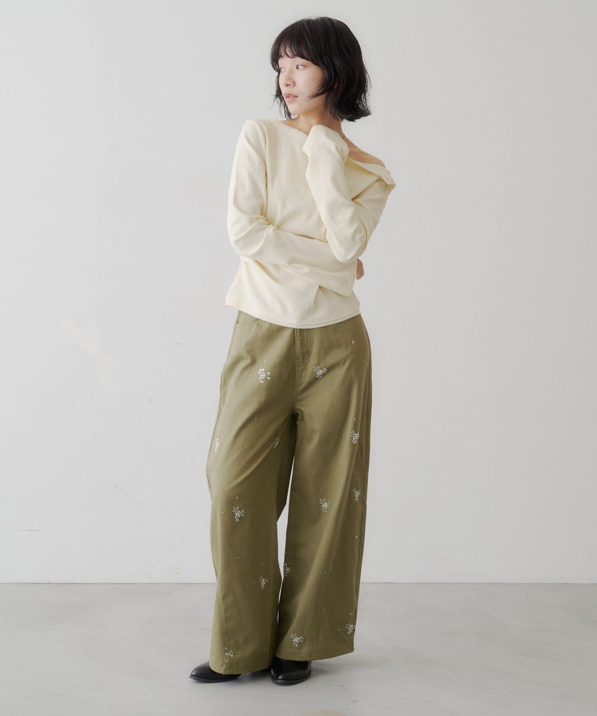 [Lace / 純色] Kastane 露肩紐扣Top - Image 9