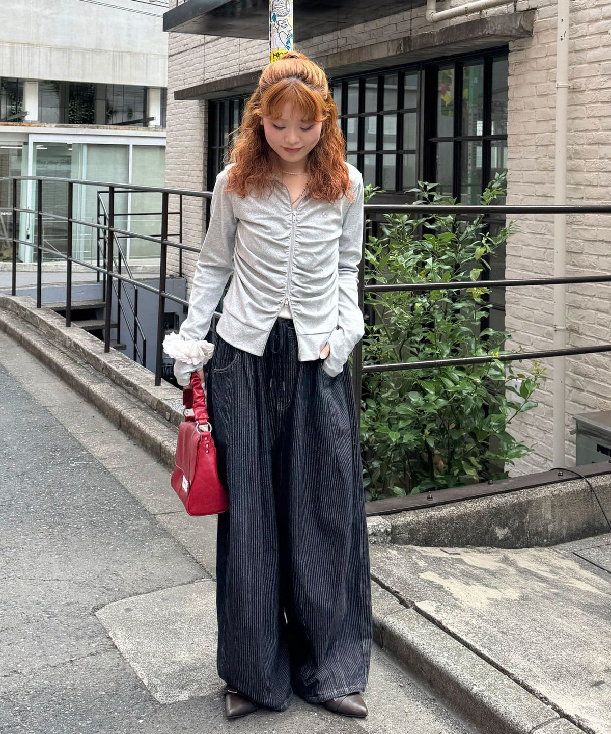 CIAOPANIC 高領星星窩釘褶皺雙拉鍊外套 - Image 17