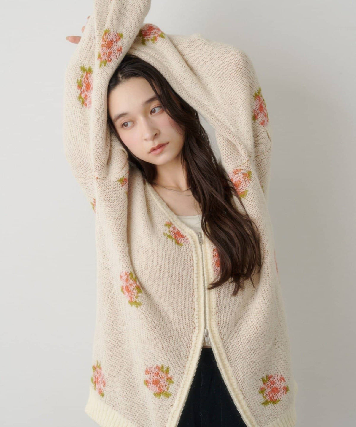 Kastane Flower Zip Knit - Image 2