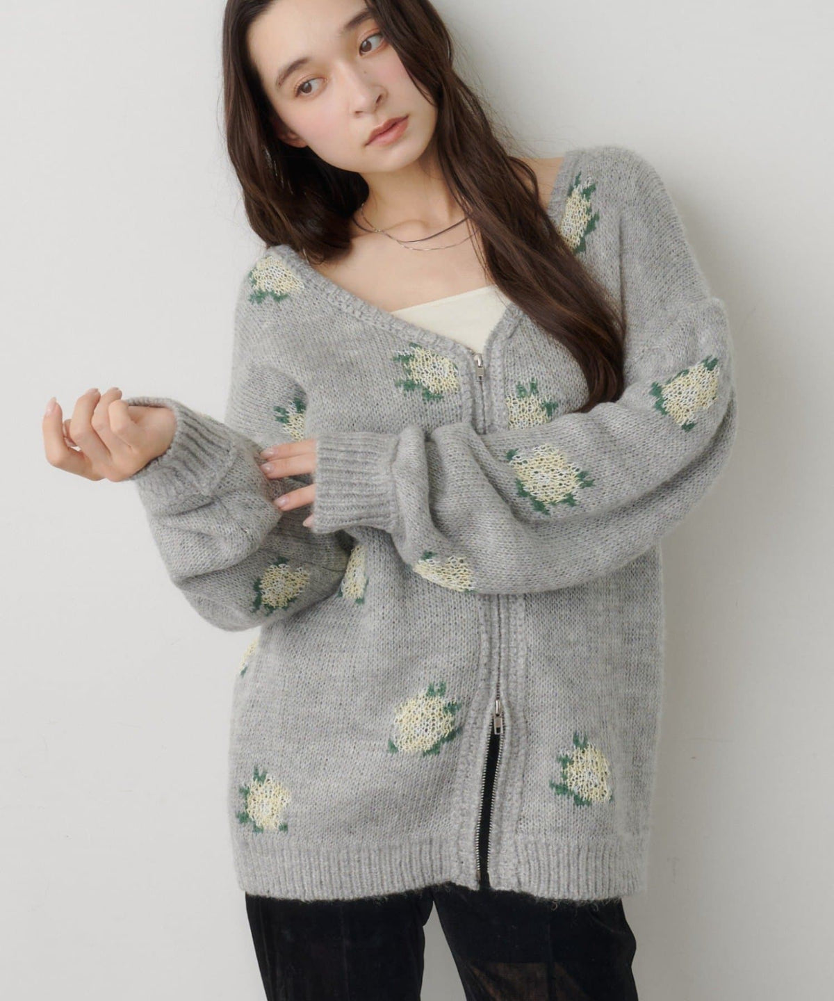 Kastane Flower Zip Knit - Image 1