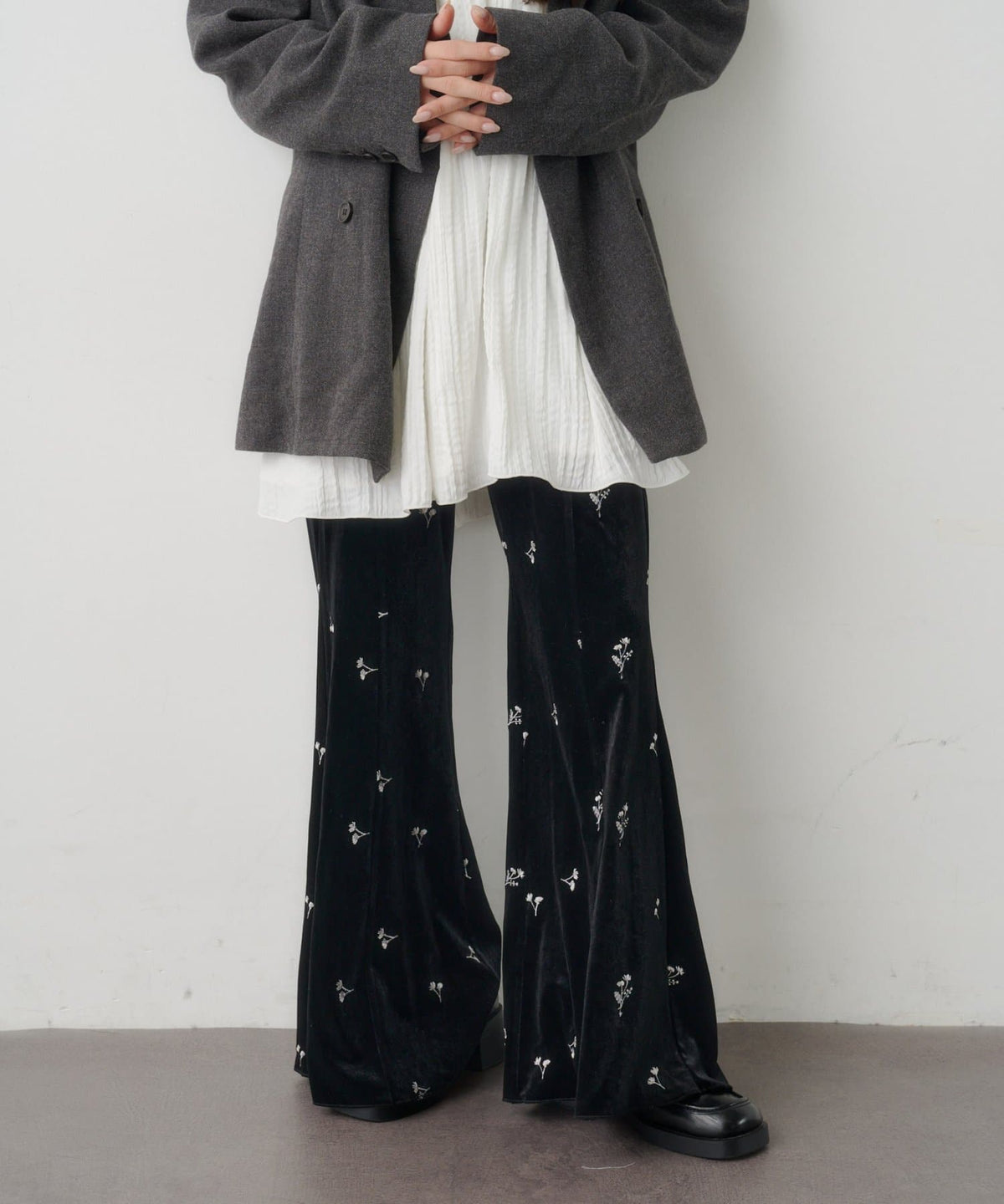 Kastane Lace / Velour flare pants - Image 9