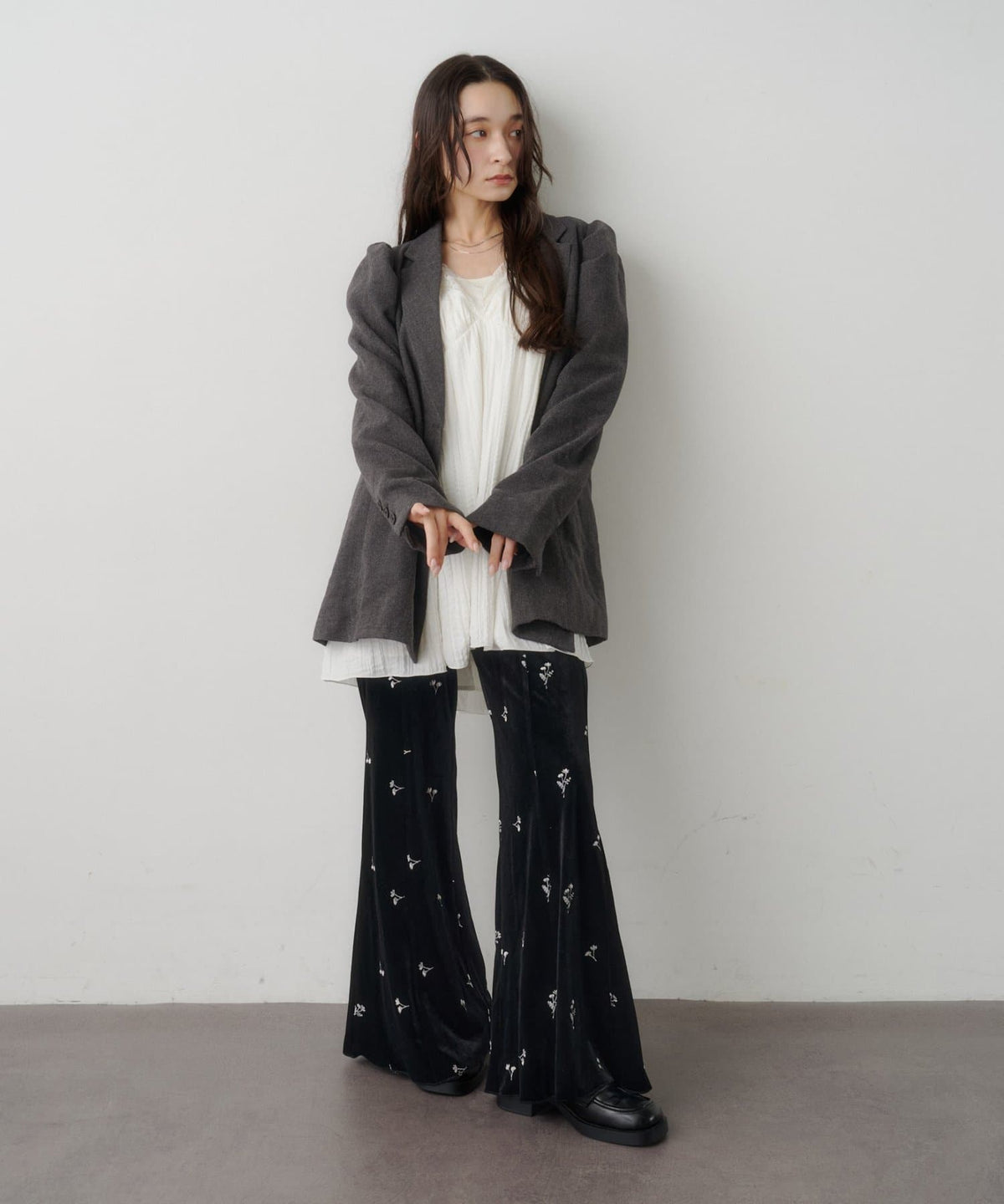 Kastane Lace / Velour flare pants - Image 10