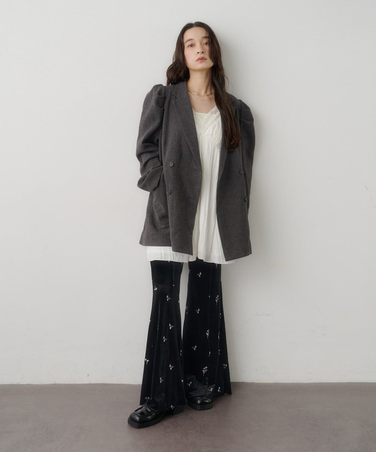 Kastane Lace / Velour flare pants - Image 11