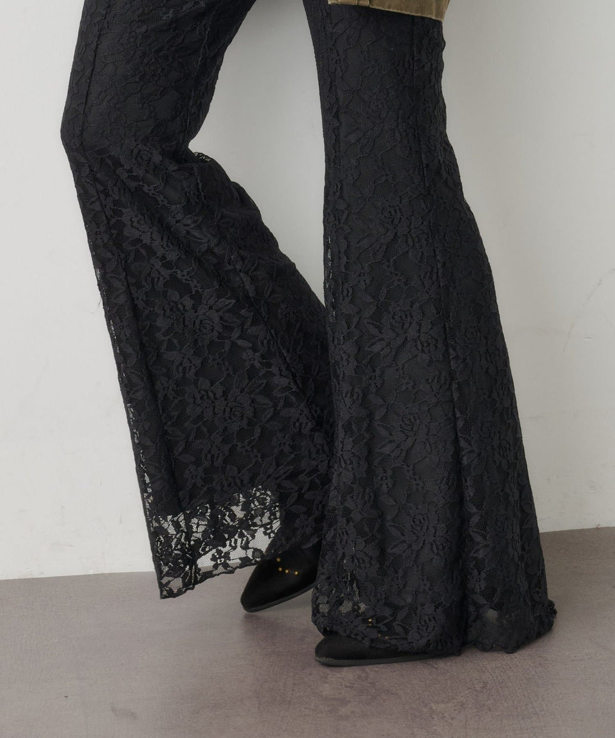 Kastane Lace / Velour flare pants - Image 15
