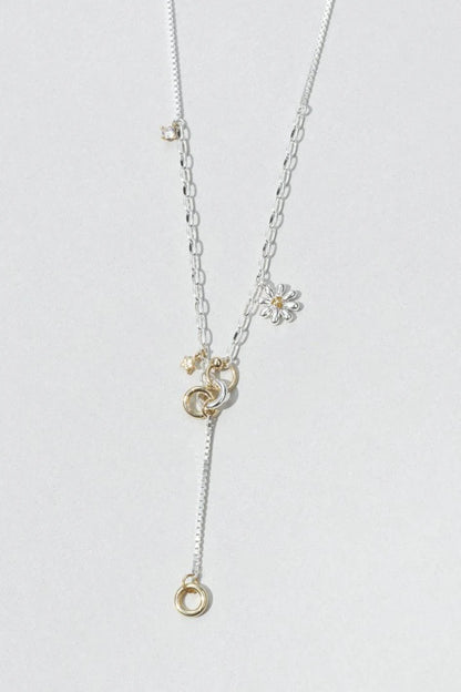 GOLDY Daisy Necklace