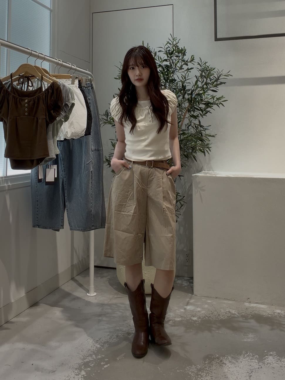 Kastane 羅紋修身掛脖露背Henley Tee - Image 68