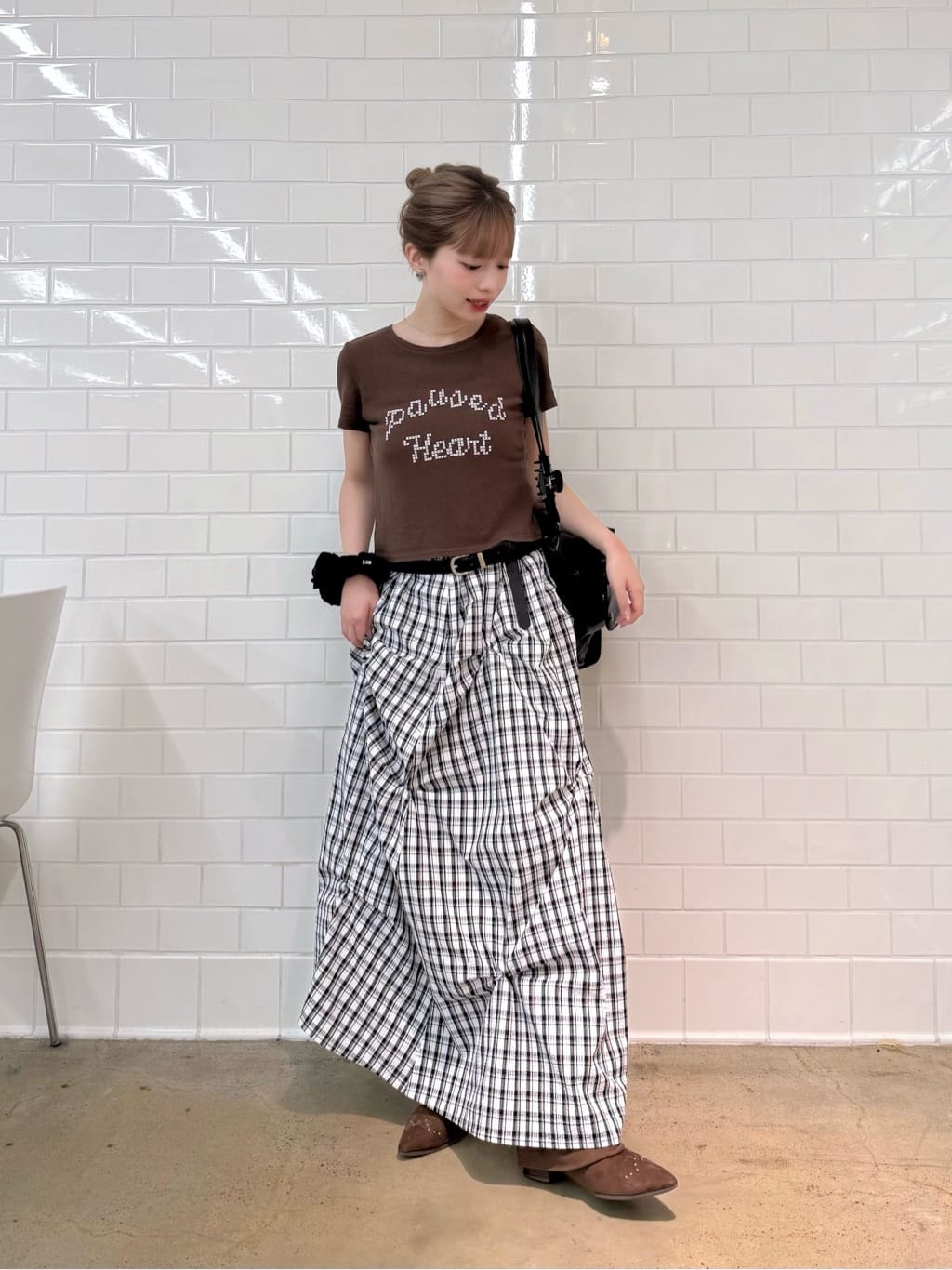 Kastane Flower Tuck Long Skirt - Image 47