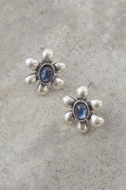 GOLDY Vintage flower Earrings
