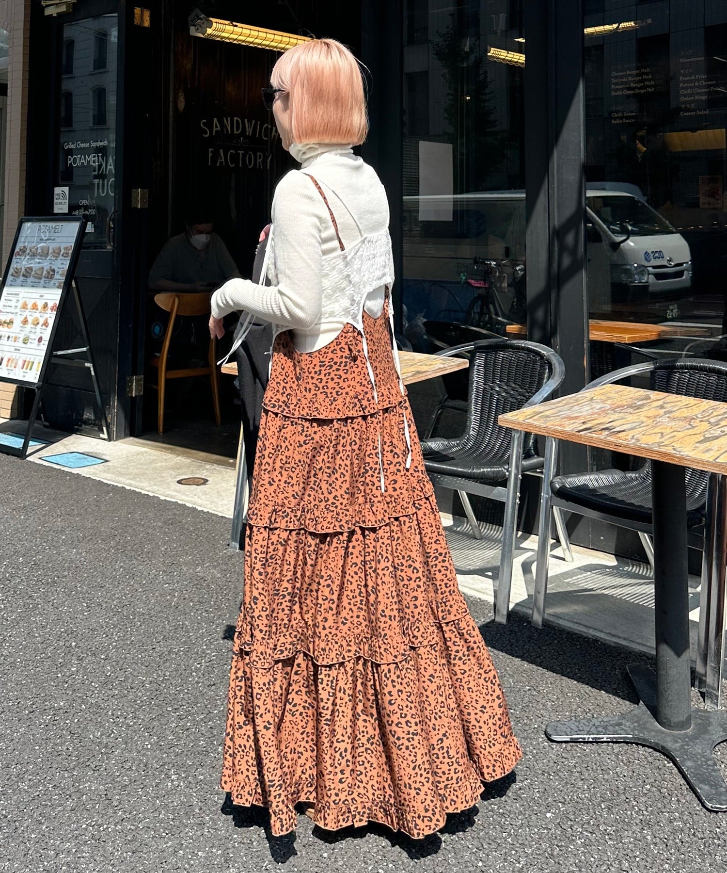 フリルティアードキャミワンピ