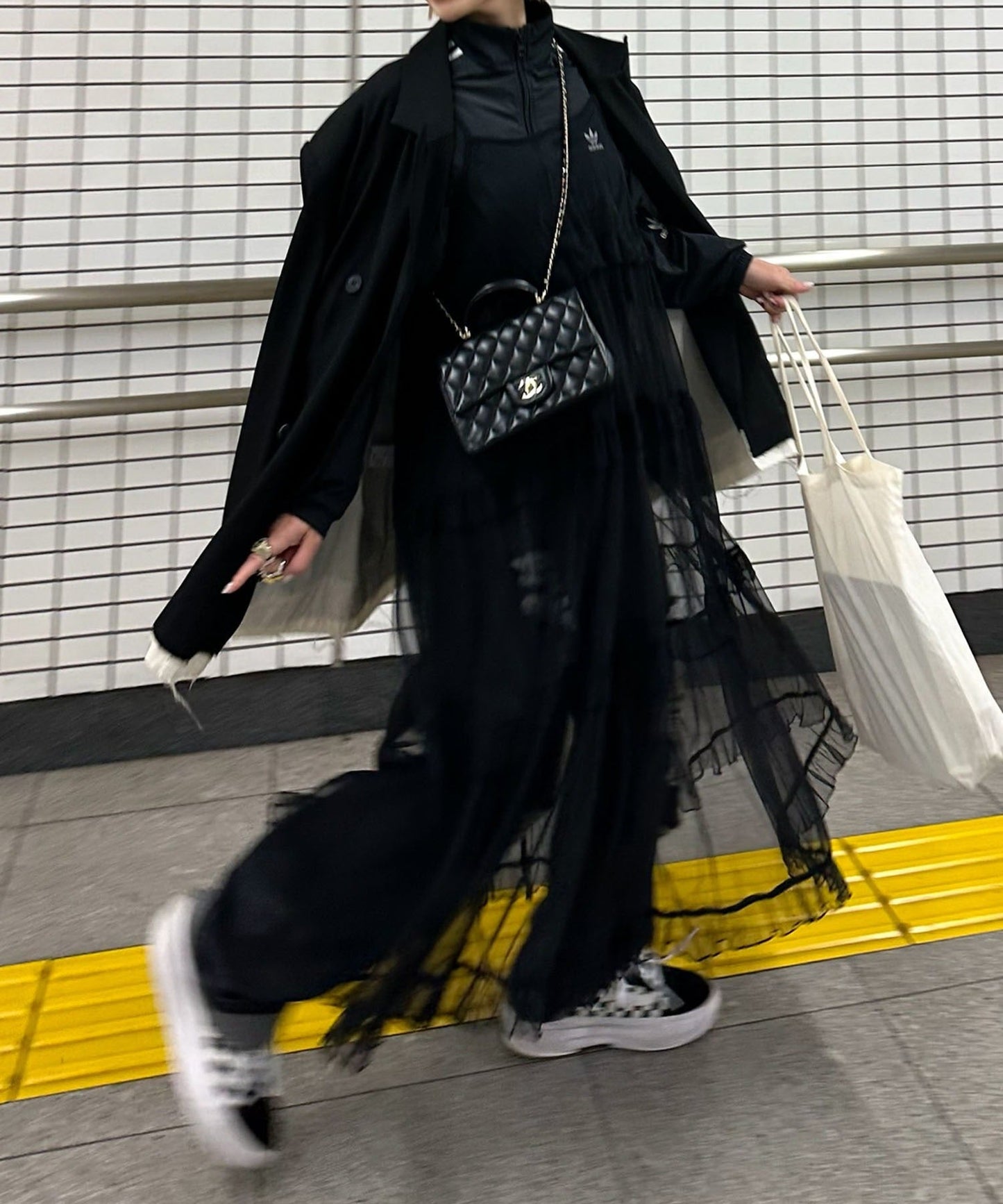 フリルティアードキャミワンピ