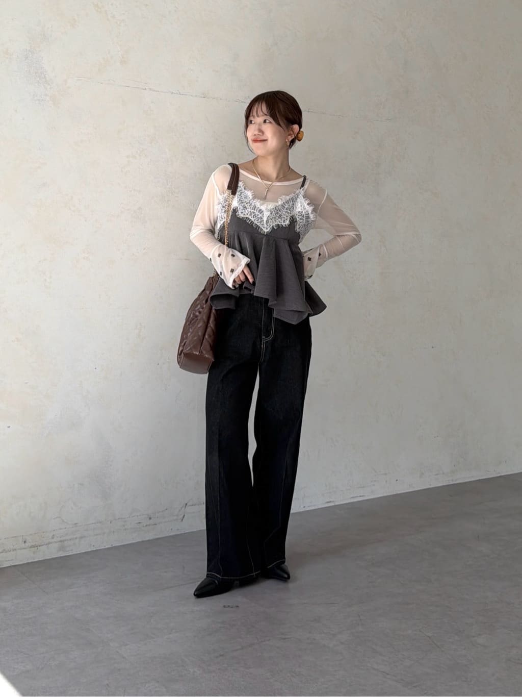 Thevon Lace-paneled frill bustier - Image 30