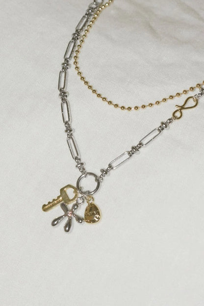 GOLDY Color Flower Charm Necklace