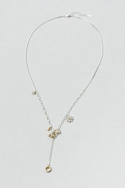 GOLDY Daisy Necklace